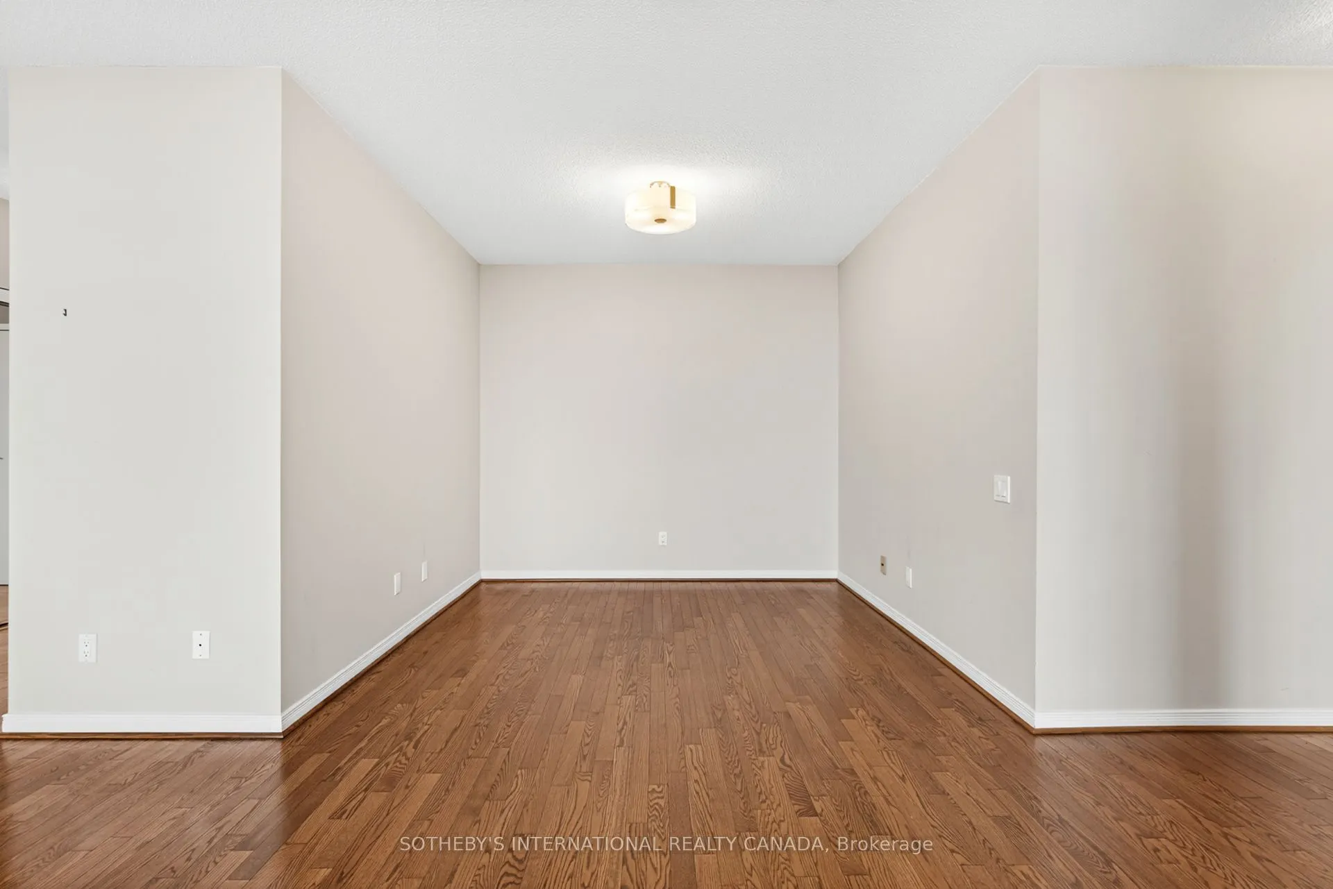 8 Hillcrest Avenue, #PH101