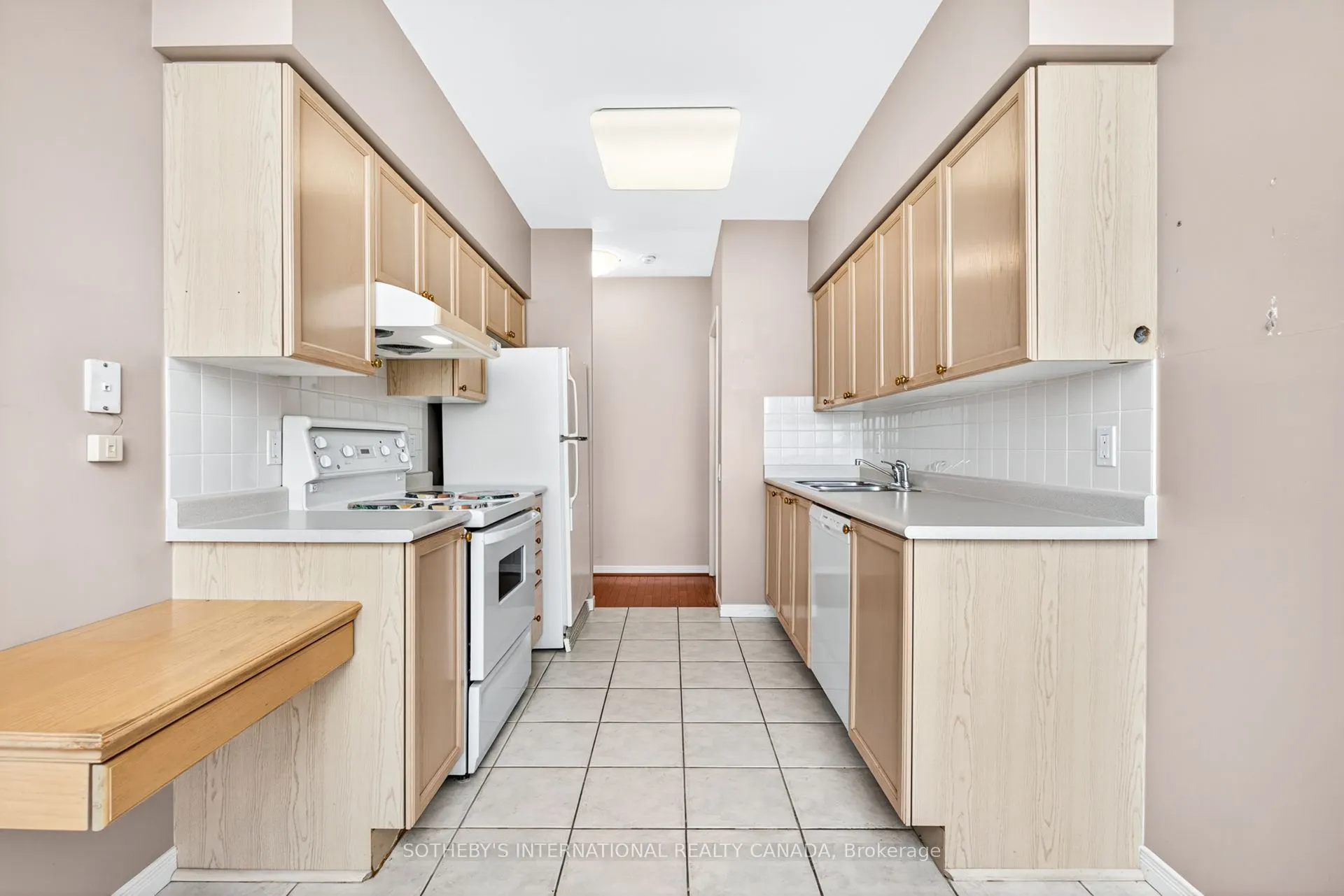 8 Hillcrest Avenue, #PH101
