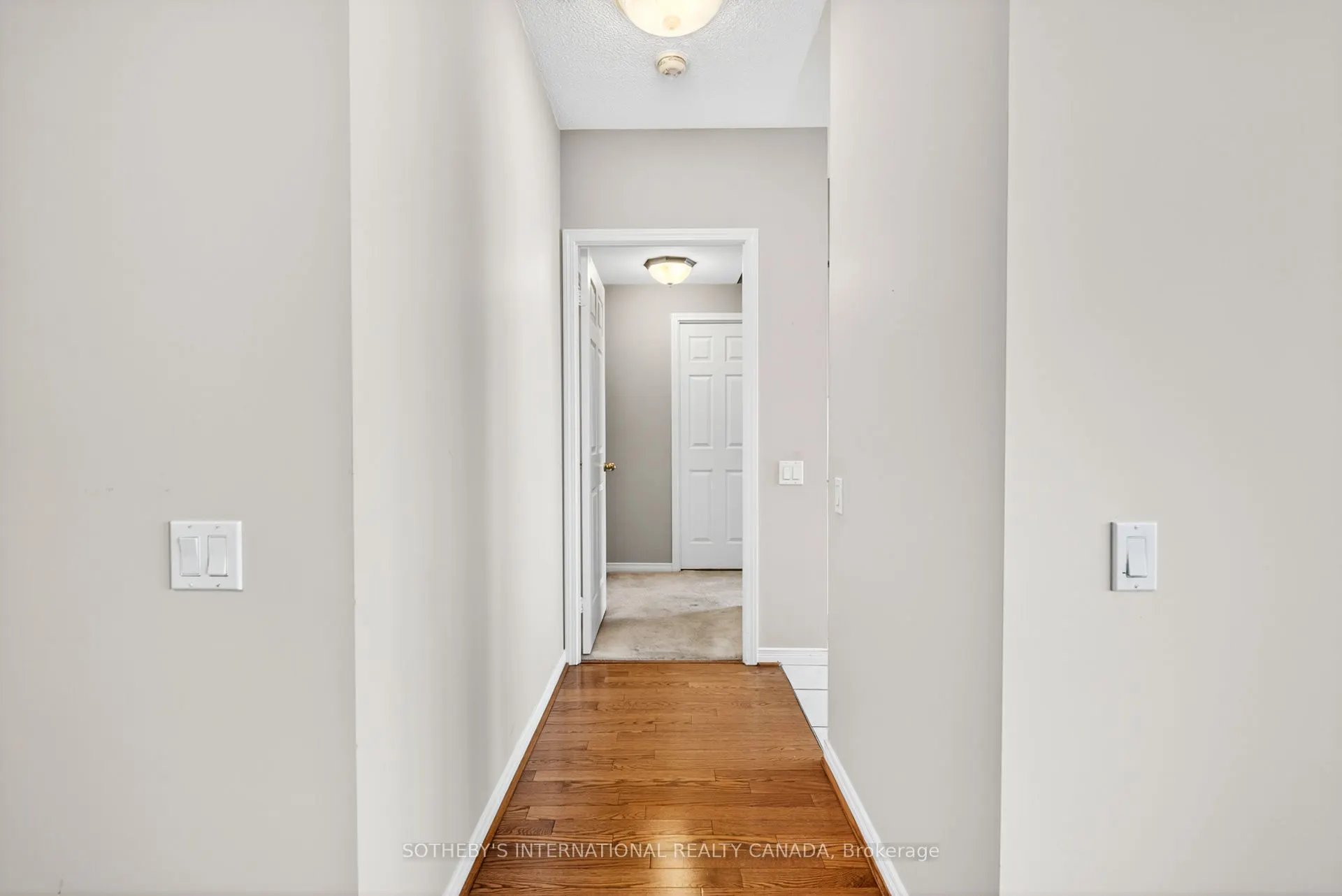 8 Hillcrest Avenue, #PH101