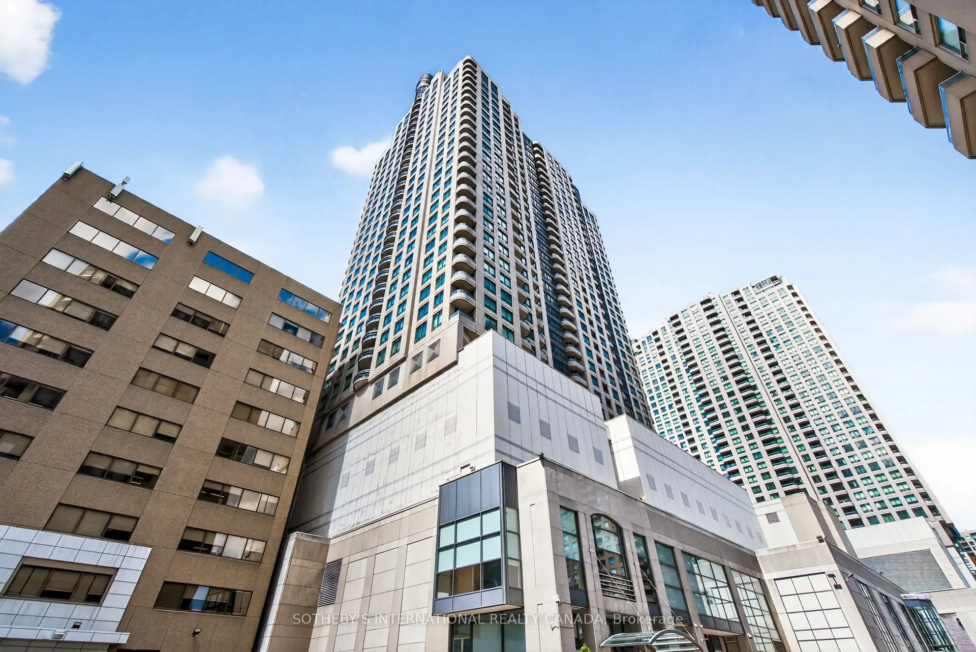 8 Hillcrest Avenue, #PH101