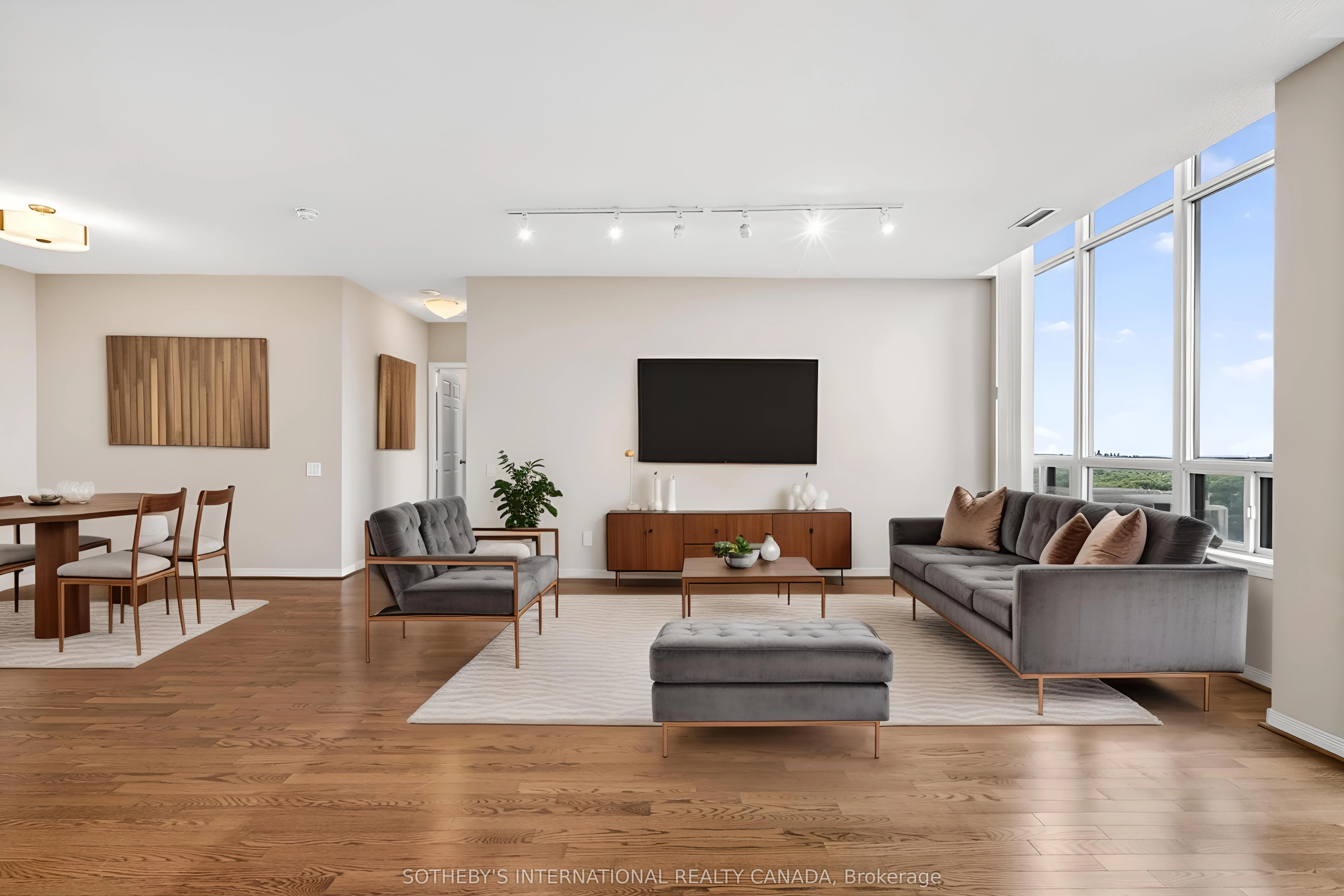8 Hillcrest Avenue, #PH101