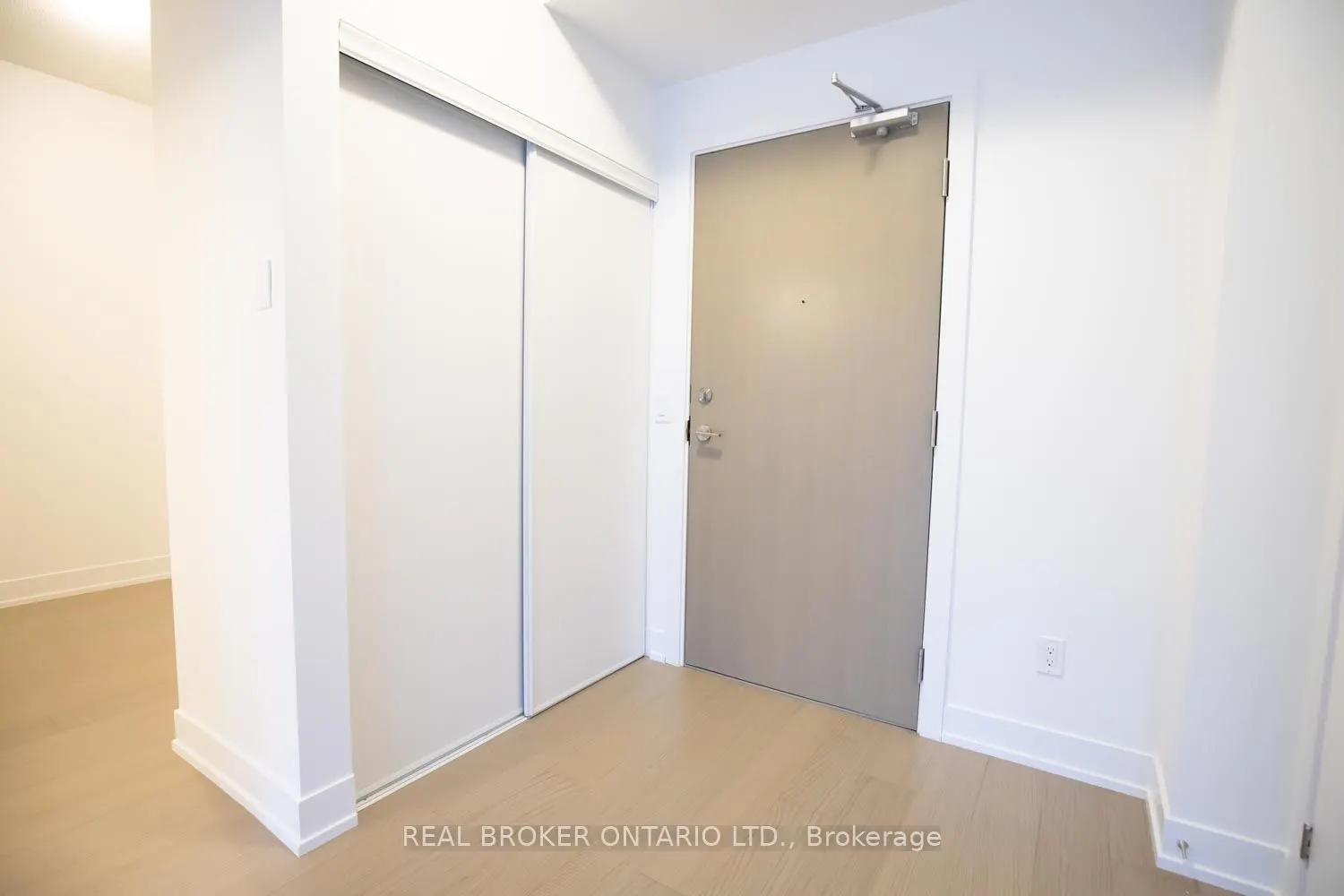 7 Kenaston Gardens, #123