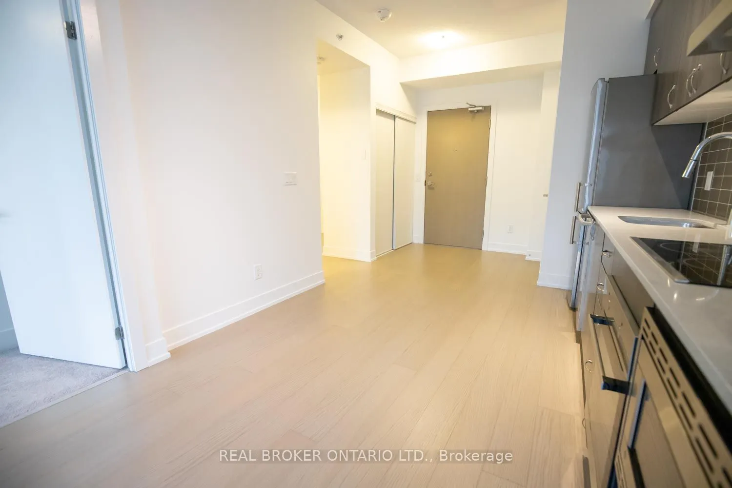 7 Kenaston Gardens, #123