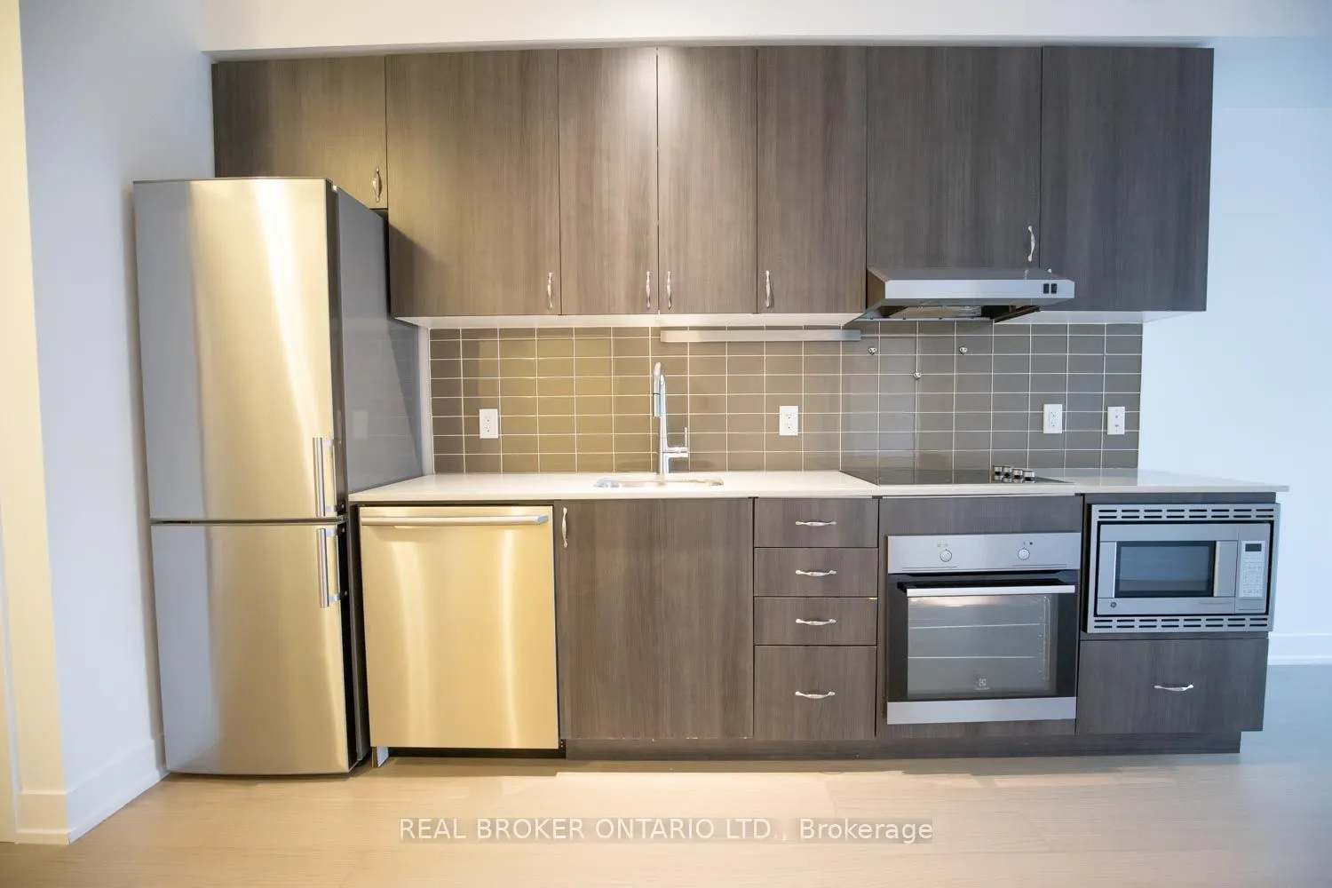 7 Kenaston Gardens, #123