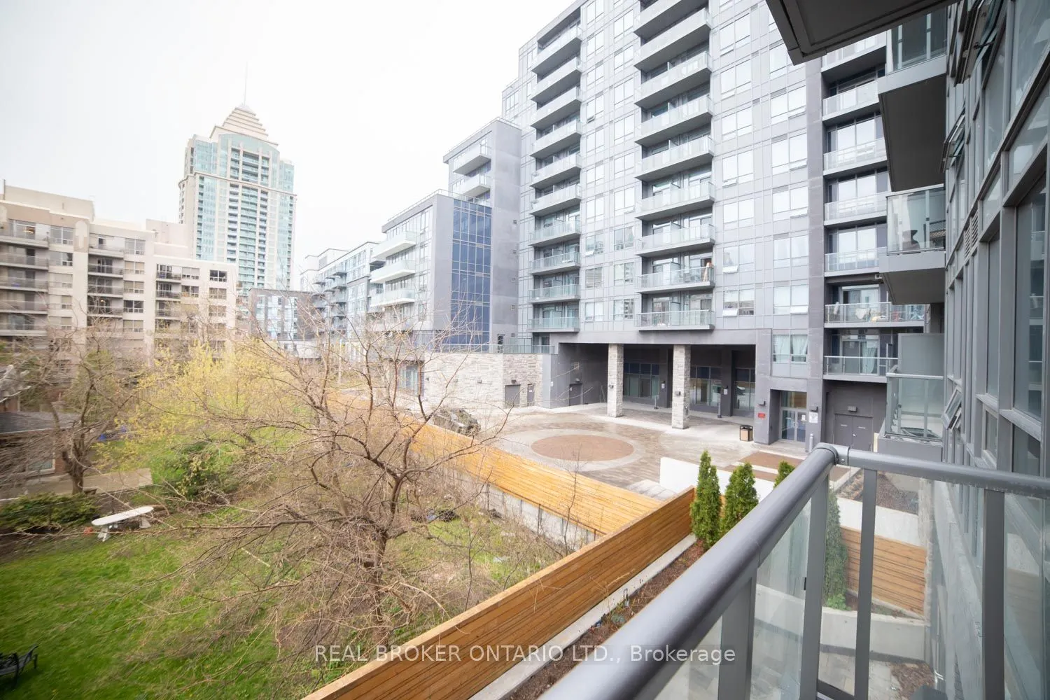 7 Kenaston Gardens, #123