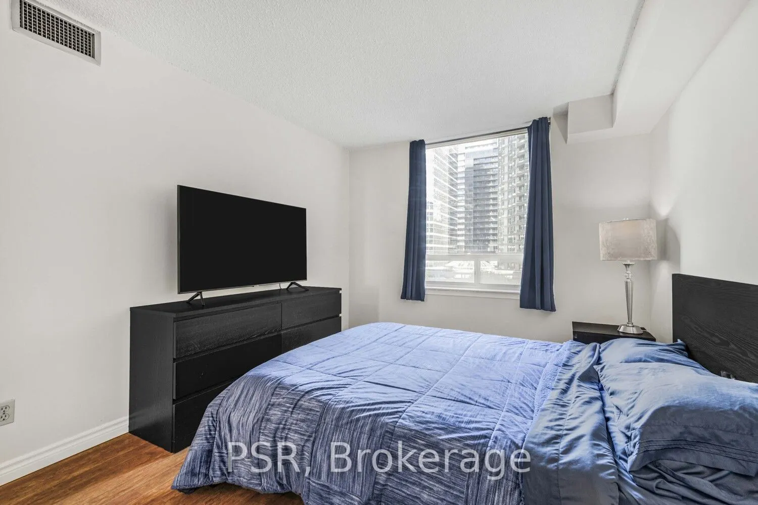 633 Bay Street, #603
