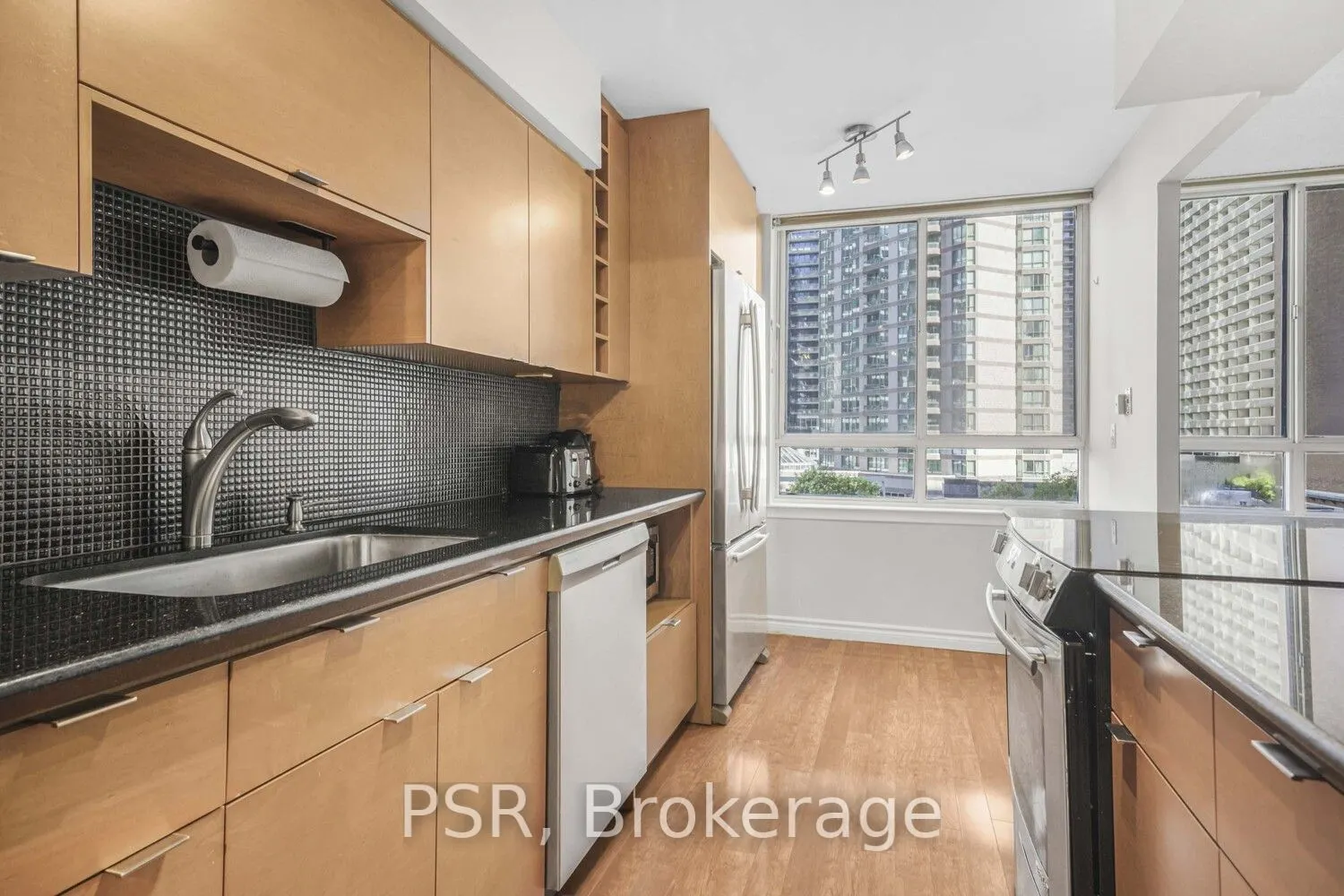 633 Bay Street, #603