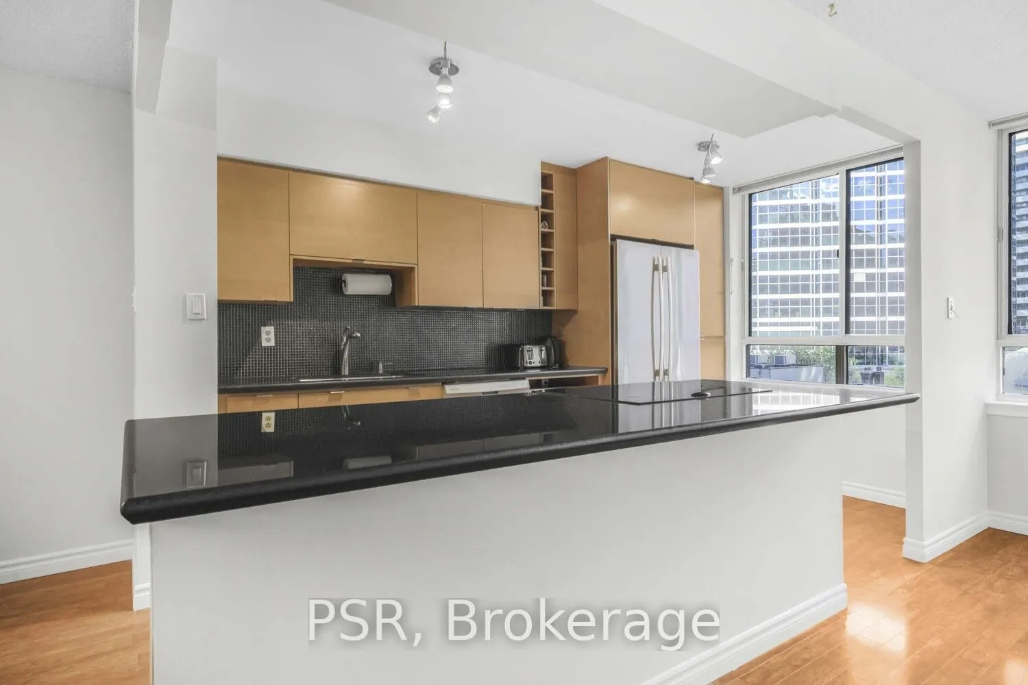 633 Bay Street, #603