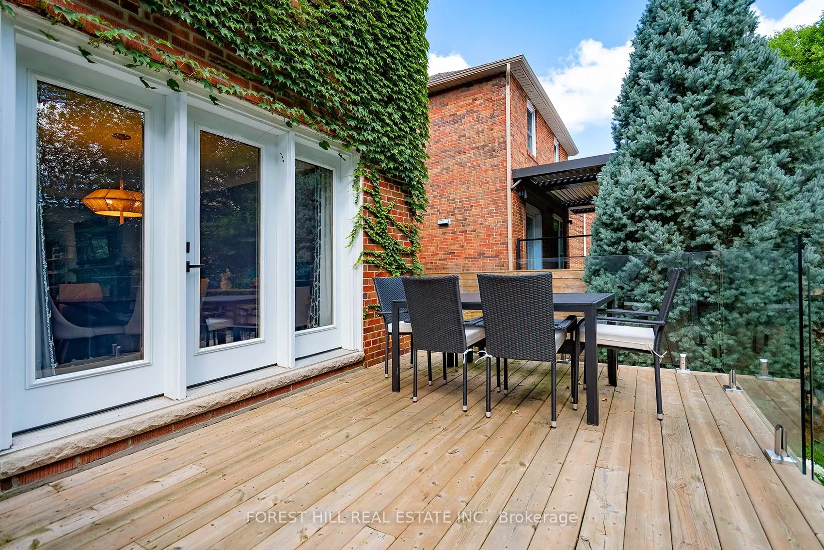 9 PEVERIL Hill S