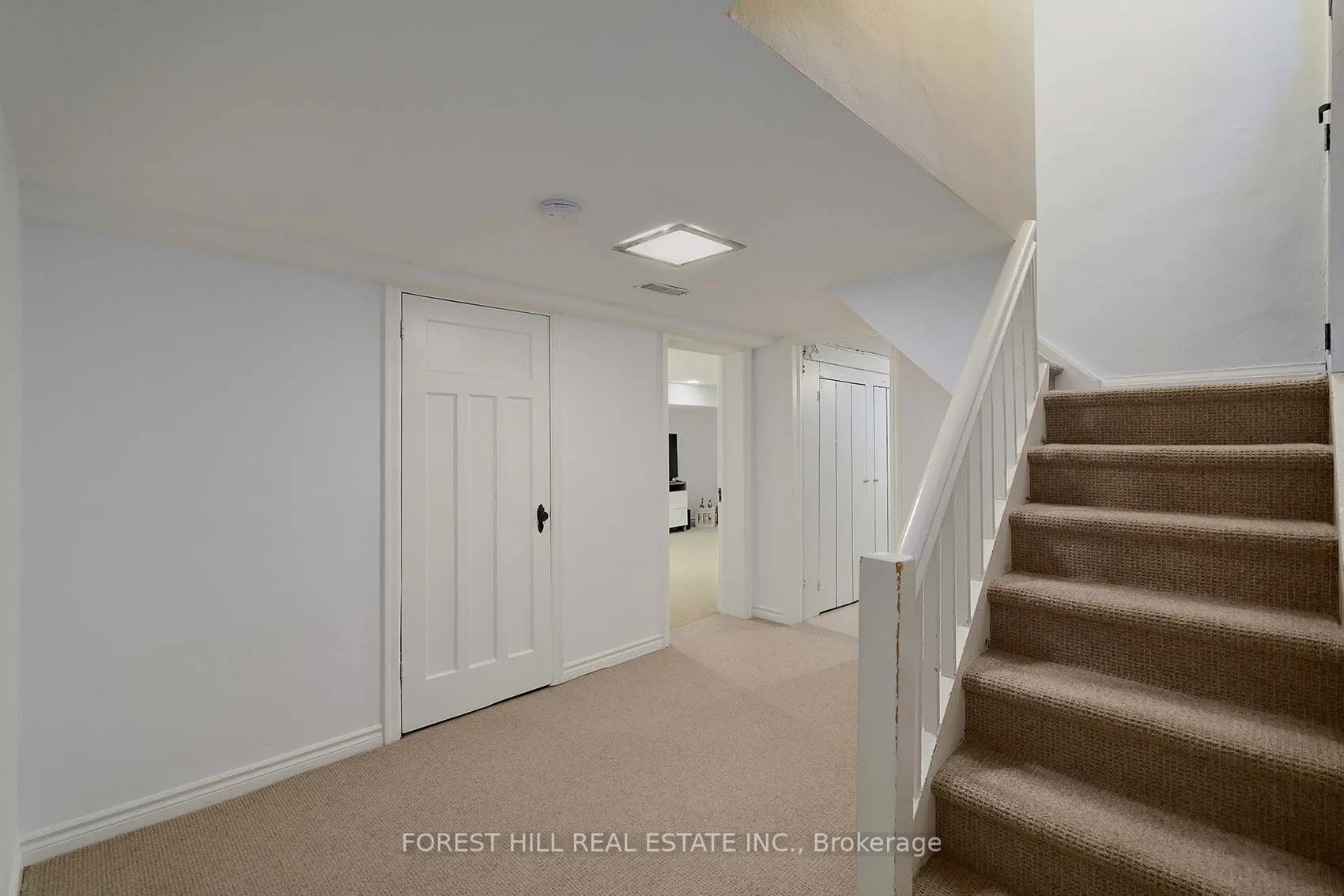 9 PEVERIL Hill S