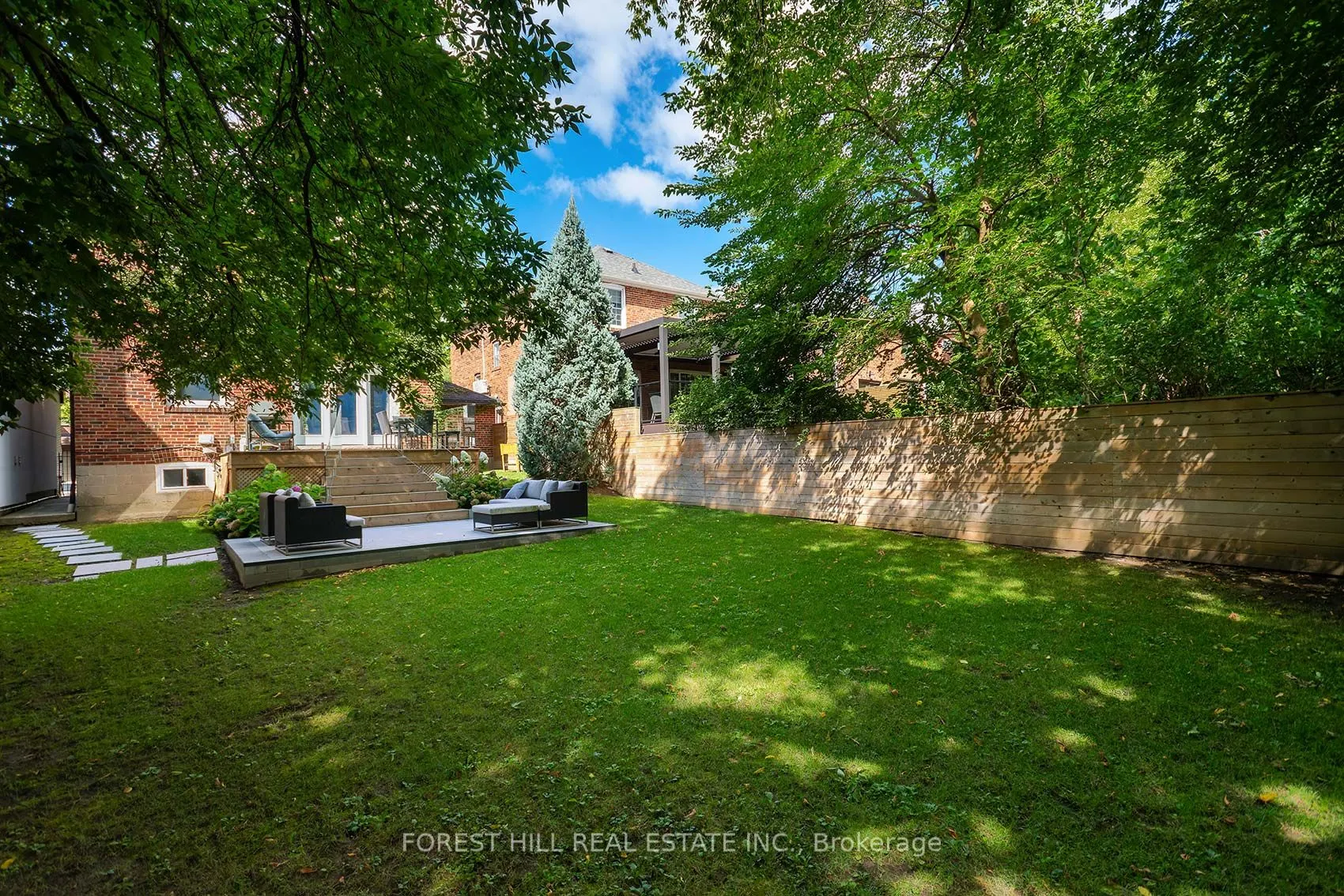 9 PEVERIL Hill S