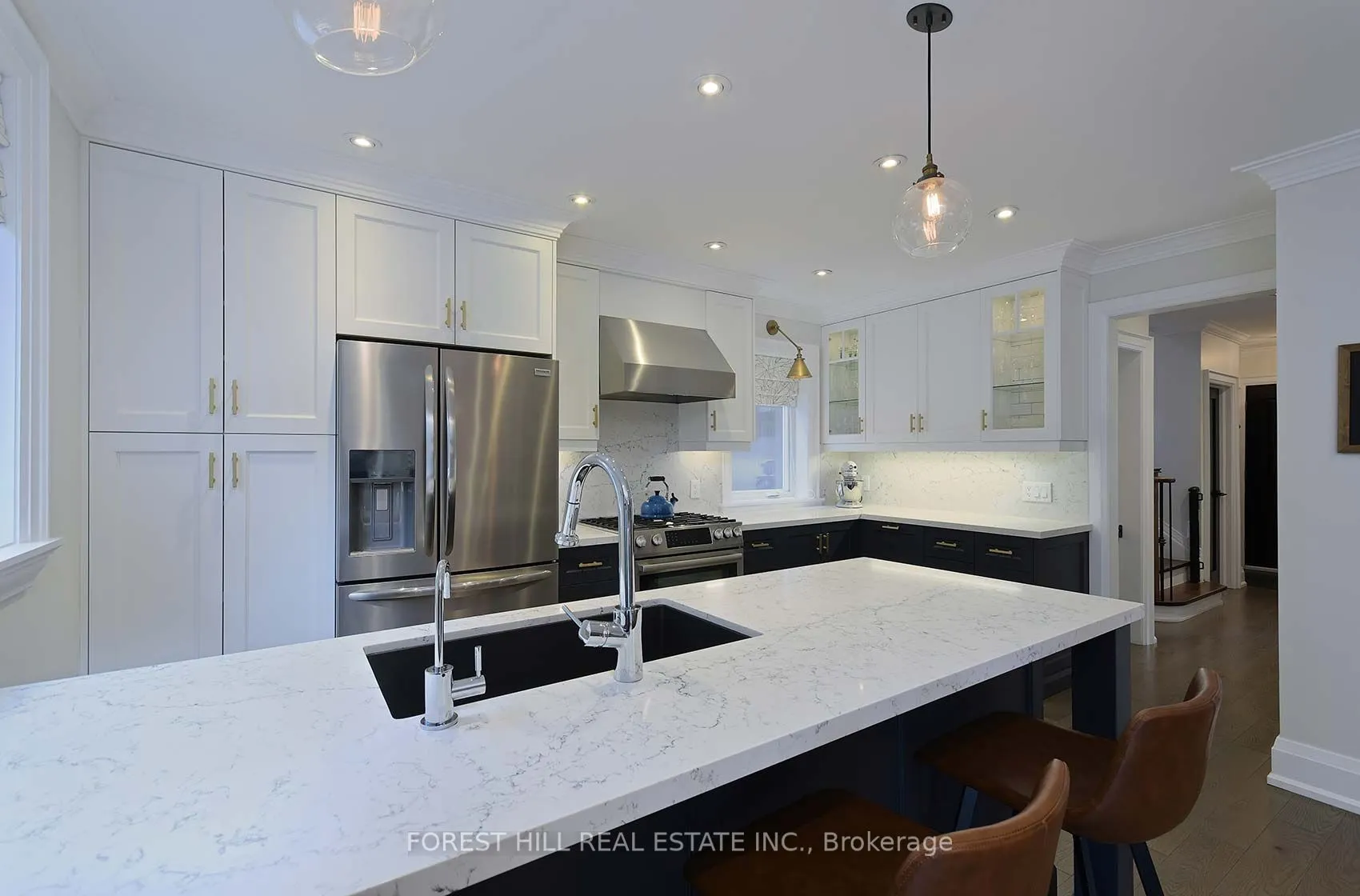 9 PEVERIL Hill S