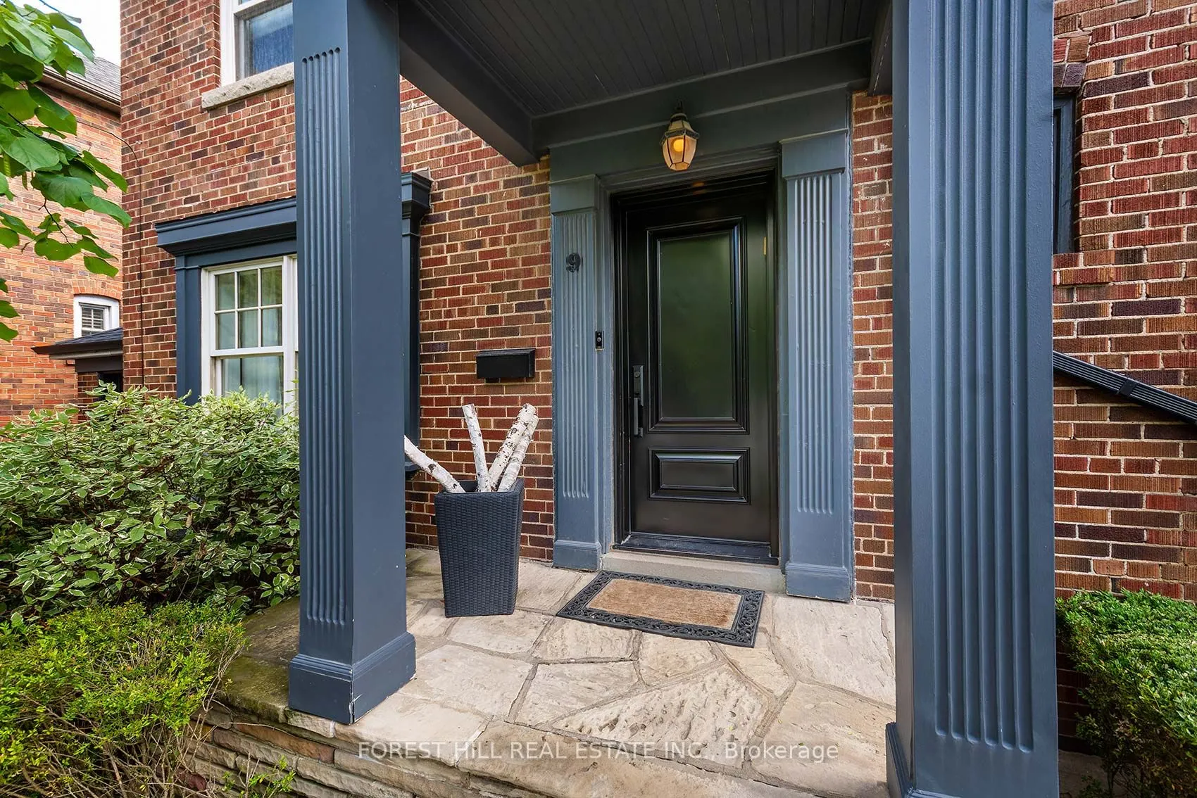 9 PEVERIL Hill S