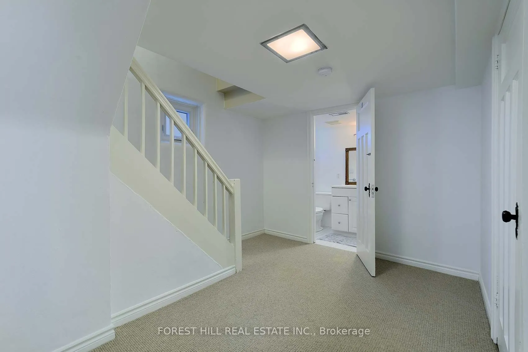 9 PEVERIL Hill S