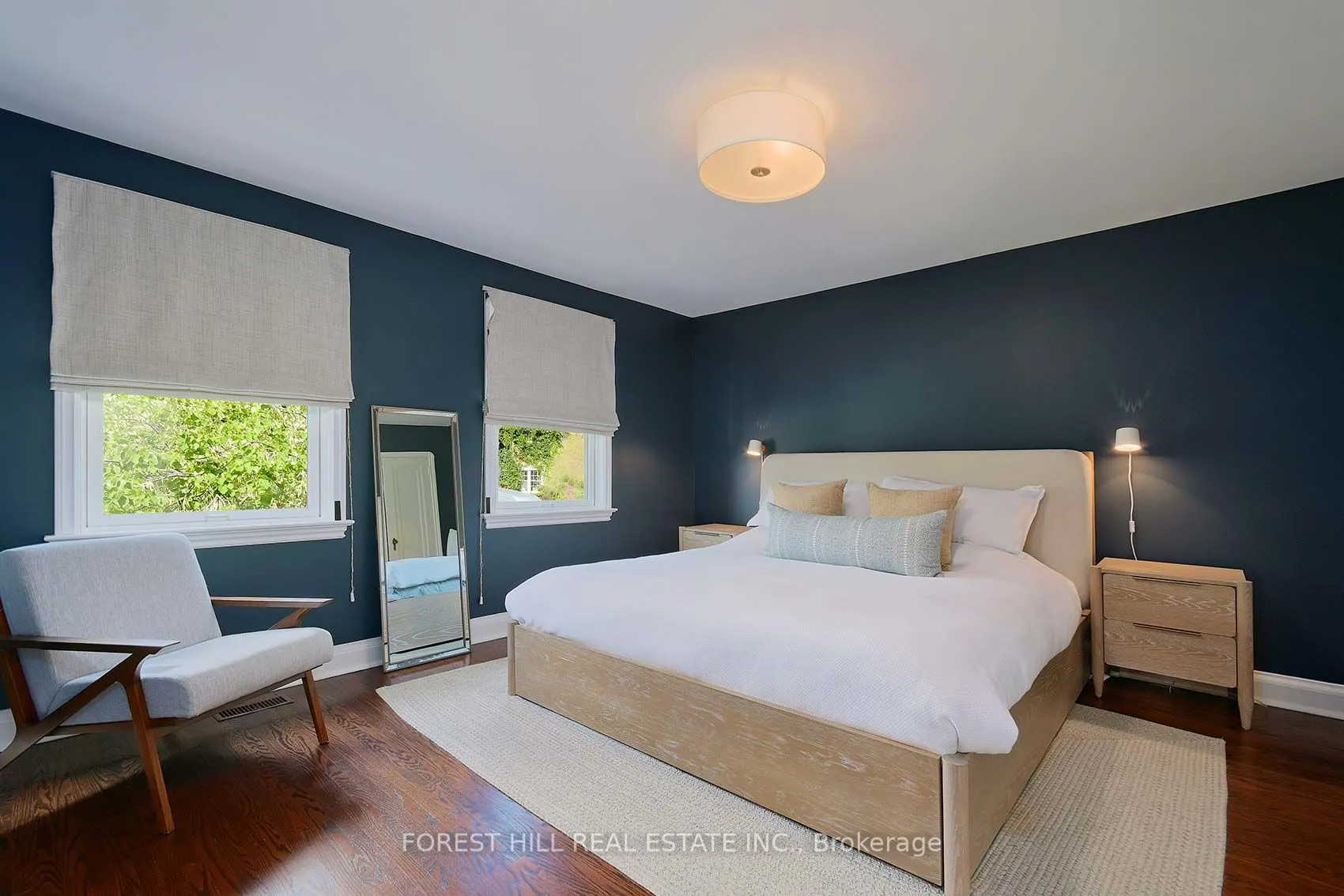 9 PEVERIL Hill S