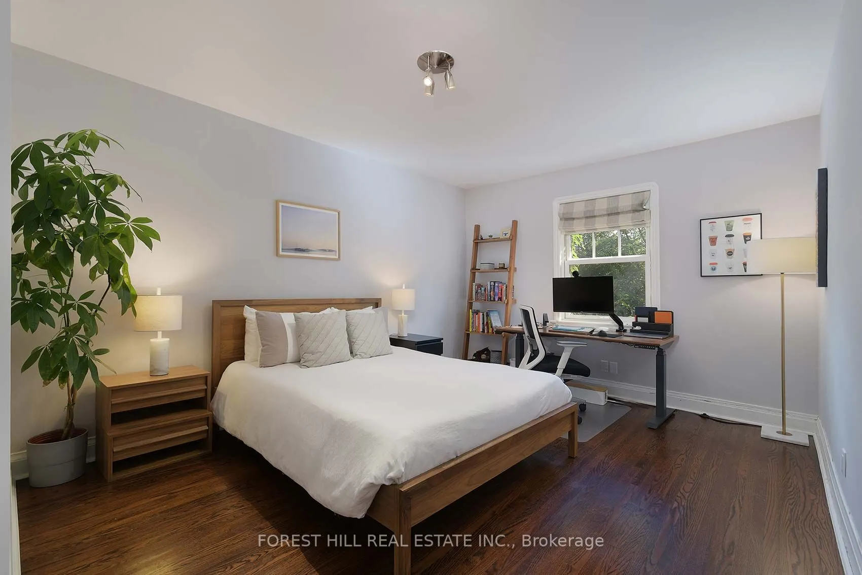 9 PEVERIL Hill S