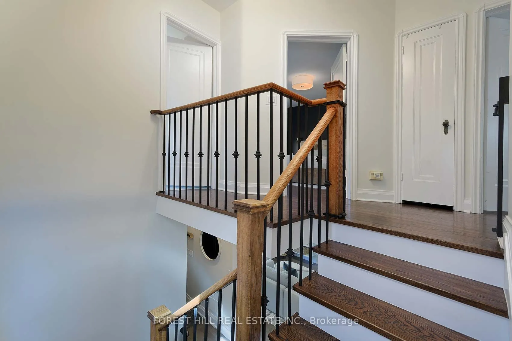 9 PEVERIL Hill S