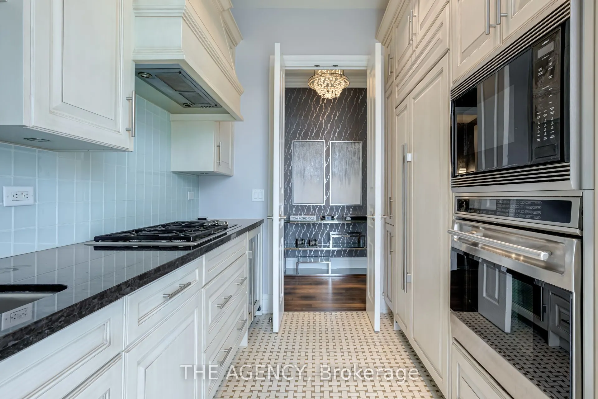 183 Wellington Street W, #2901