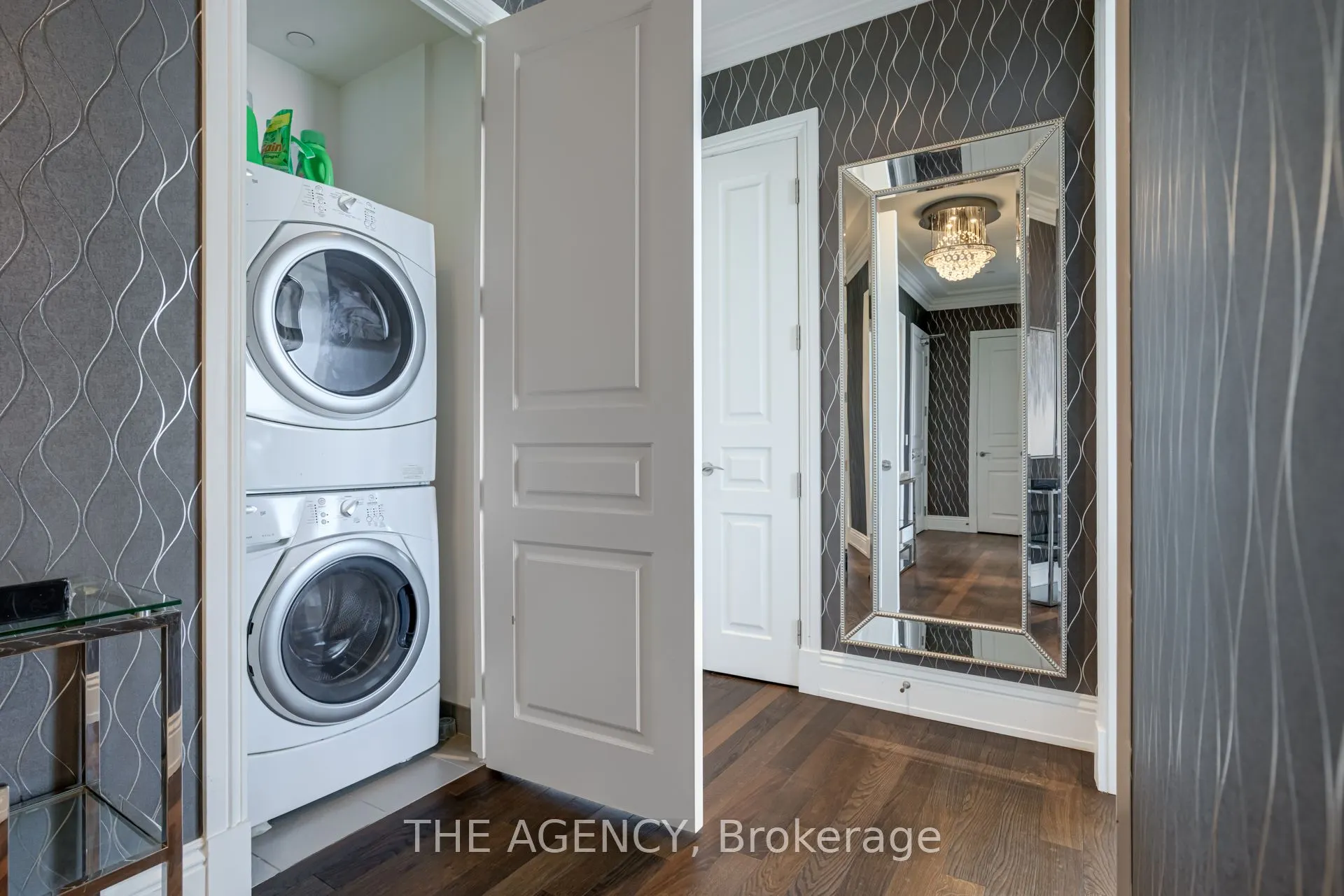 183 Wellington Street W, #2901