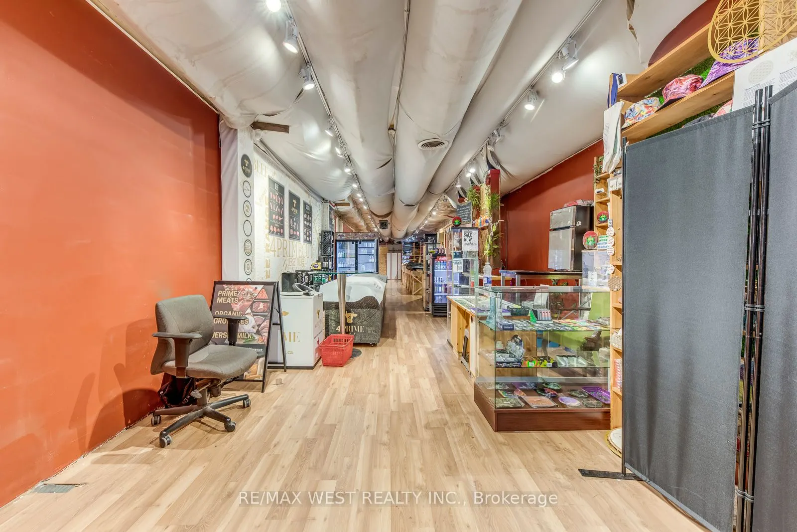 758 Bathurst Street