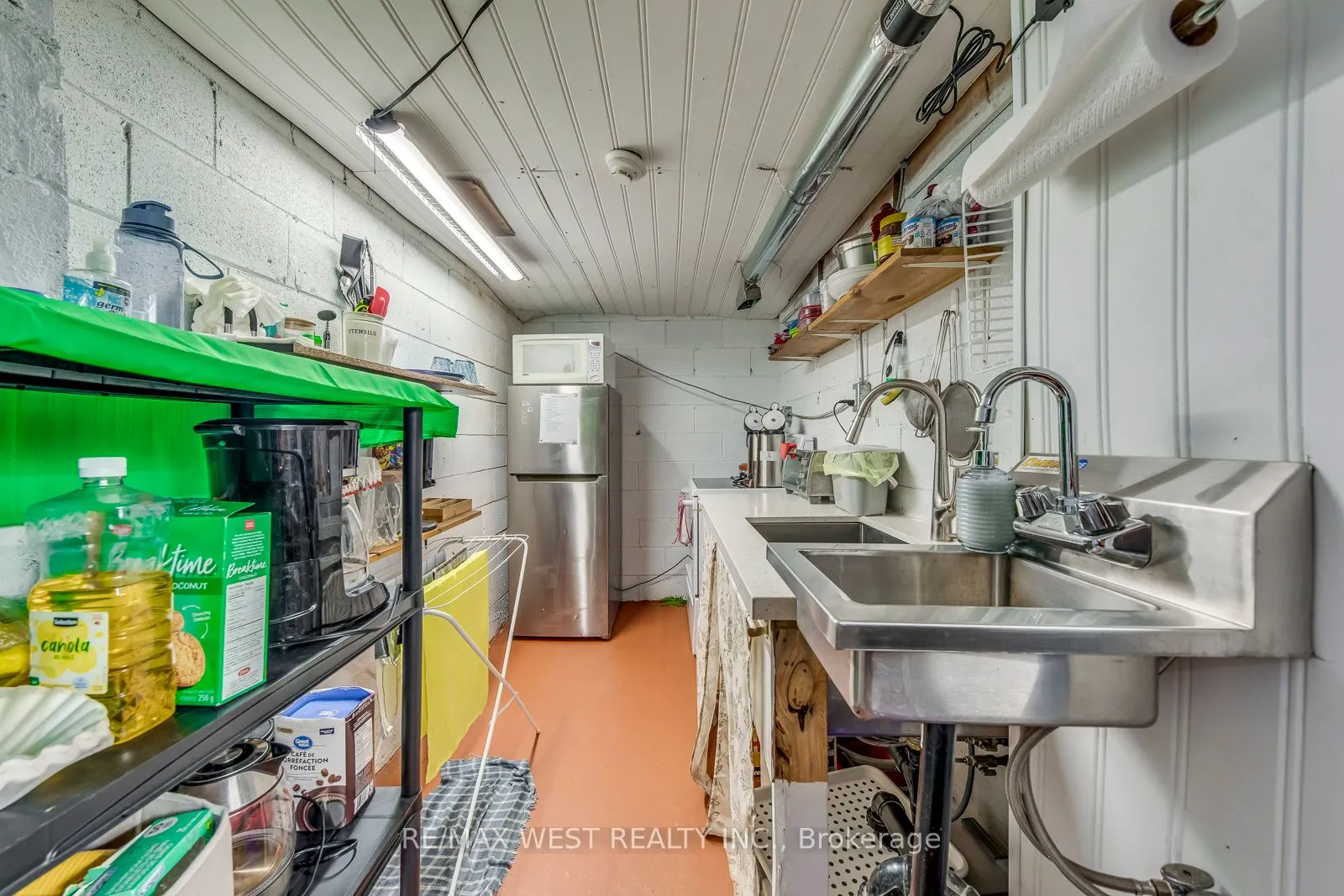 758 Bathurst Street