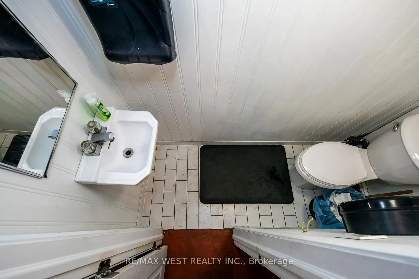 758 Bathurst Street