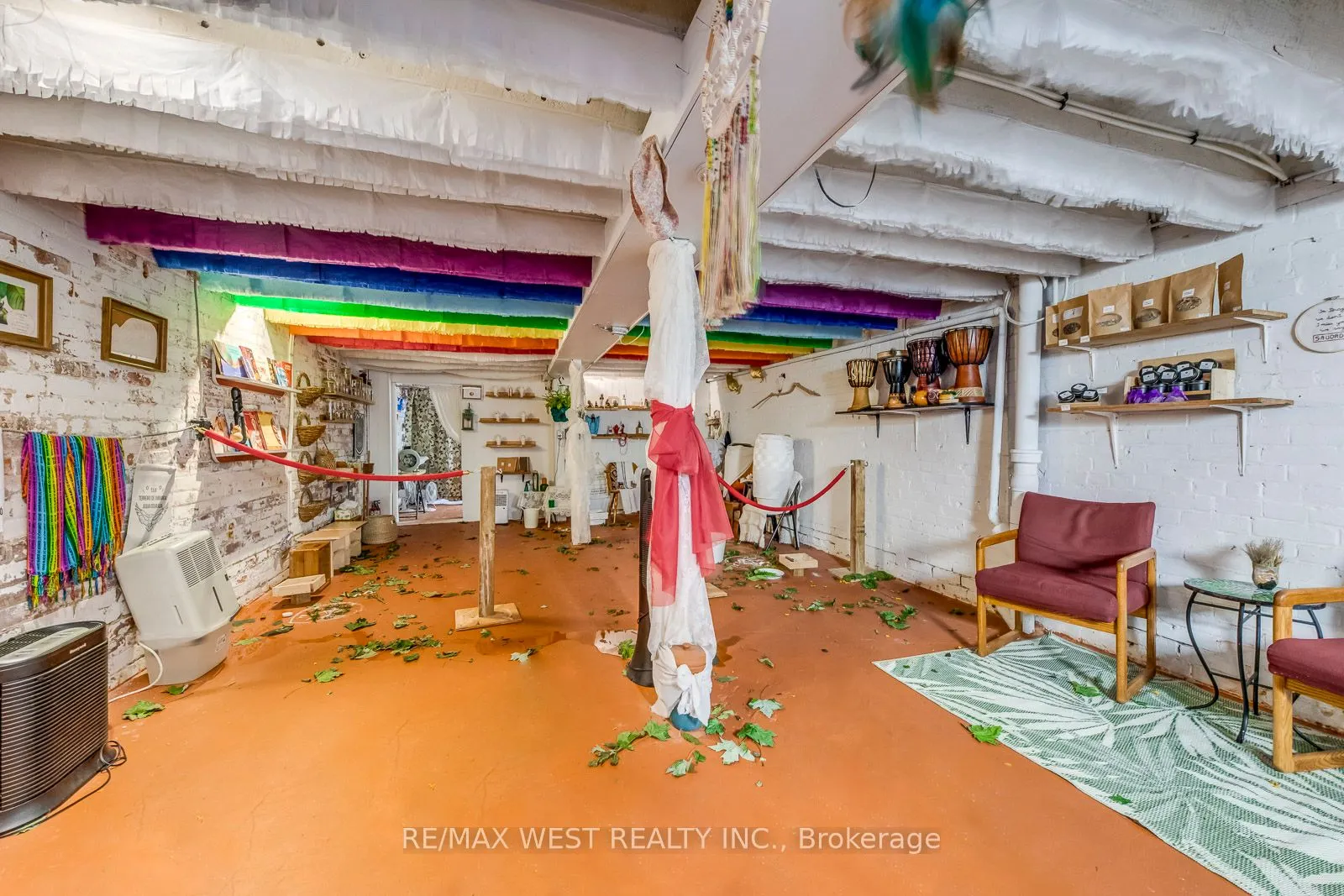 758 Bathurst Street