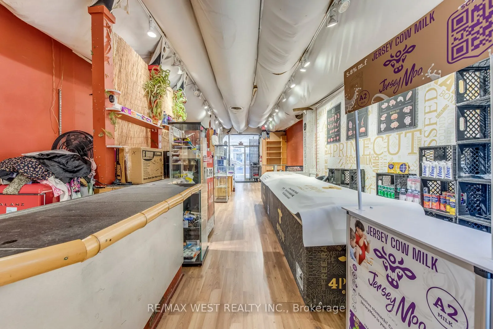 758 Bathurst Street