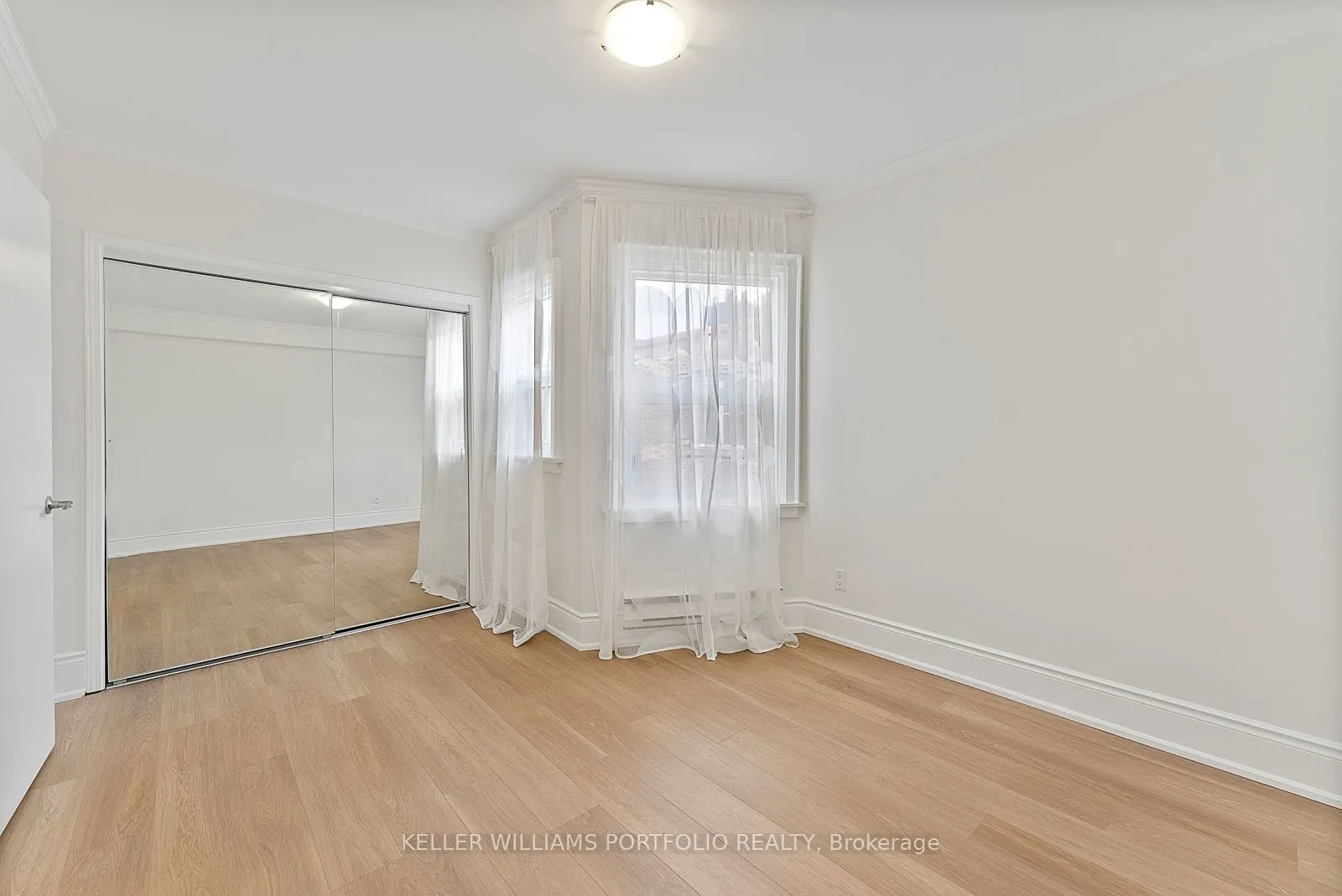 114 Vaughan Road, #402