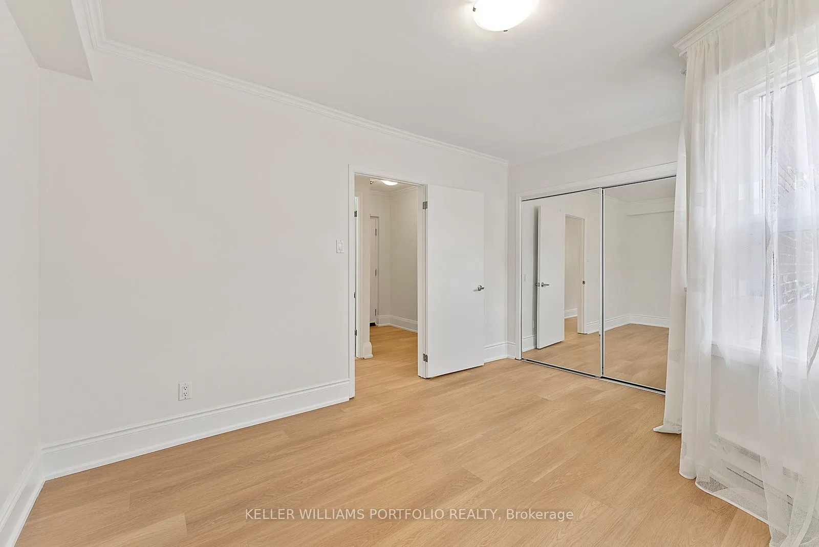 114 Vaughan Road, #402
