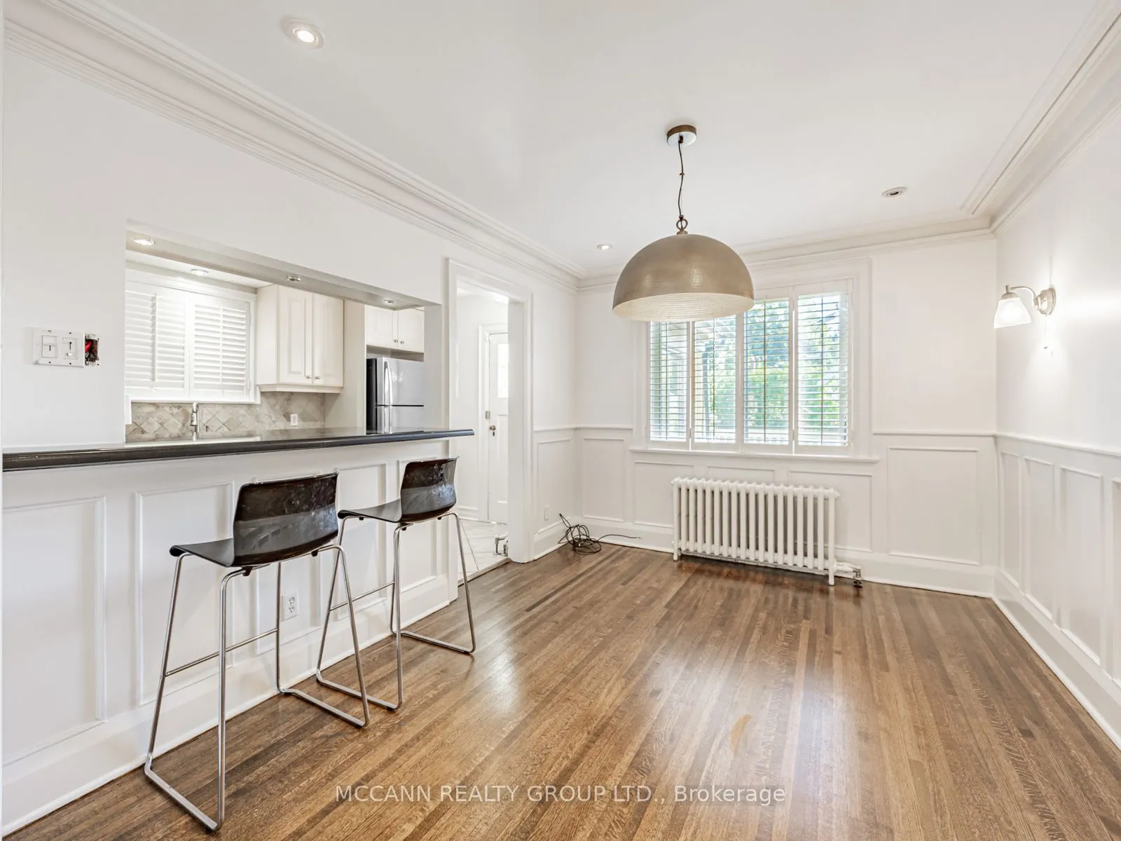 105 Ronan Avenue