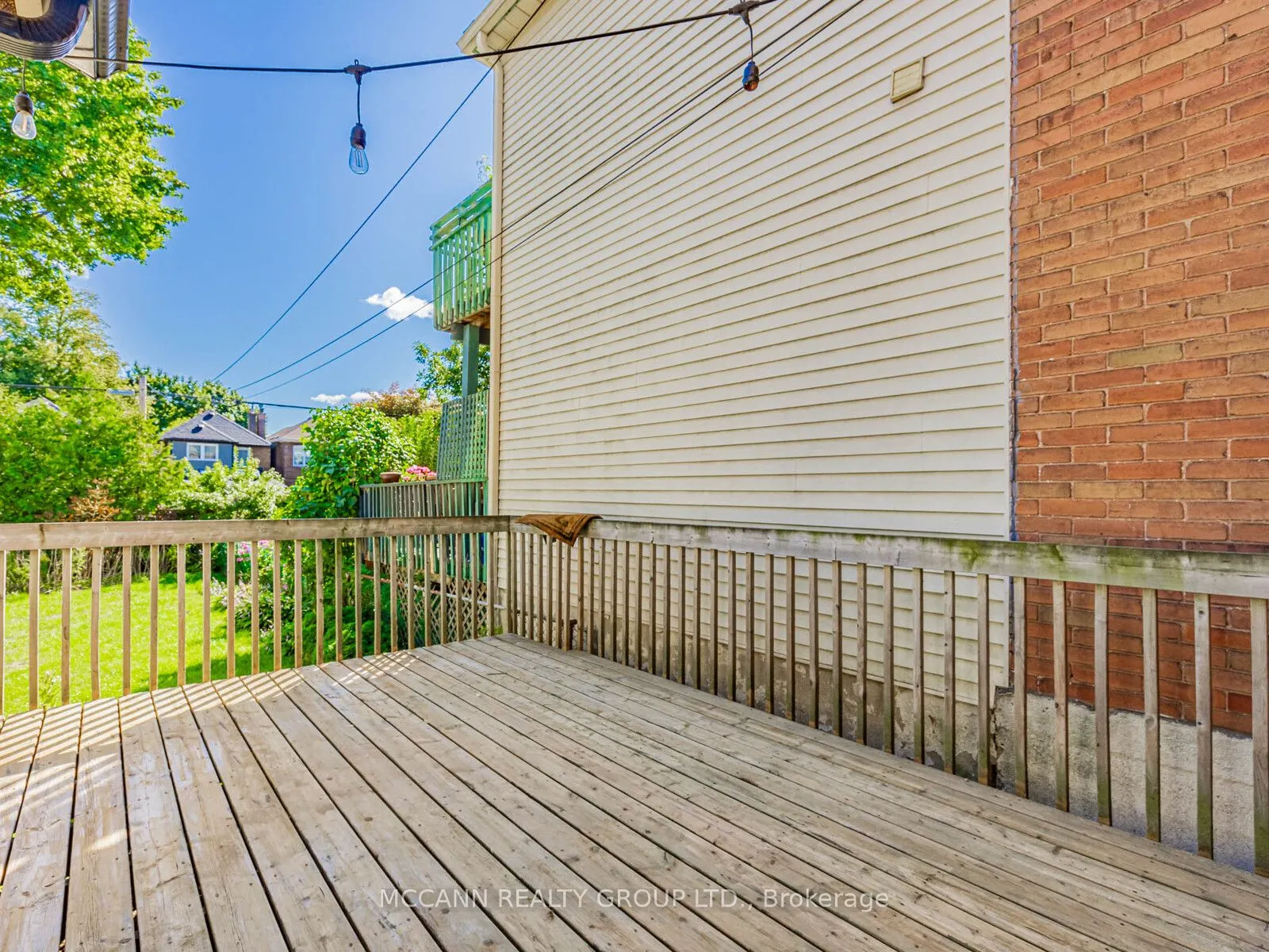 105 Ronan Avenue