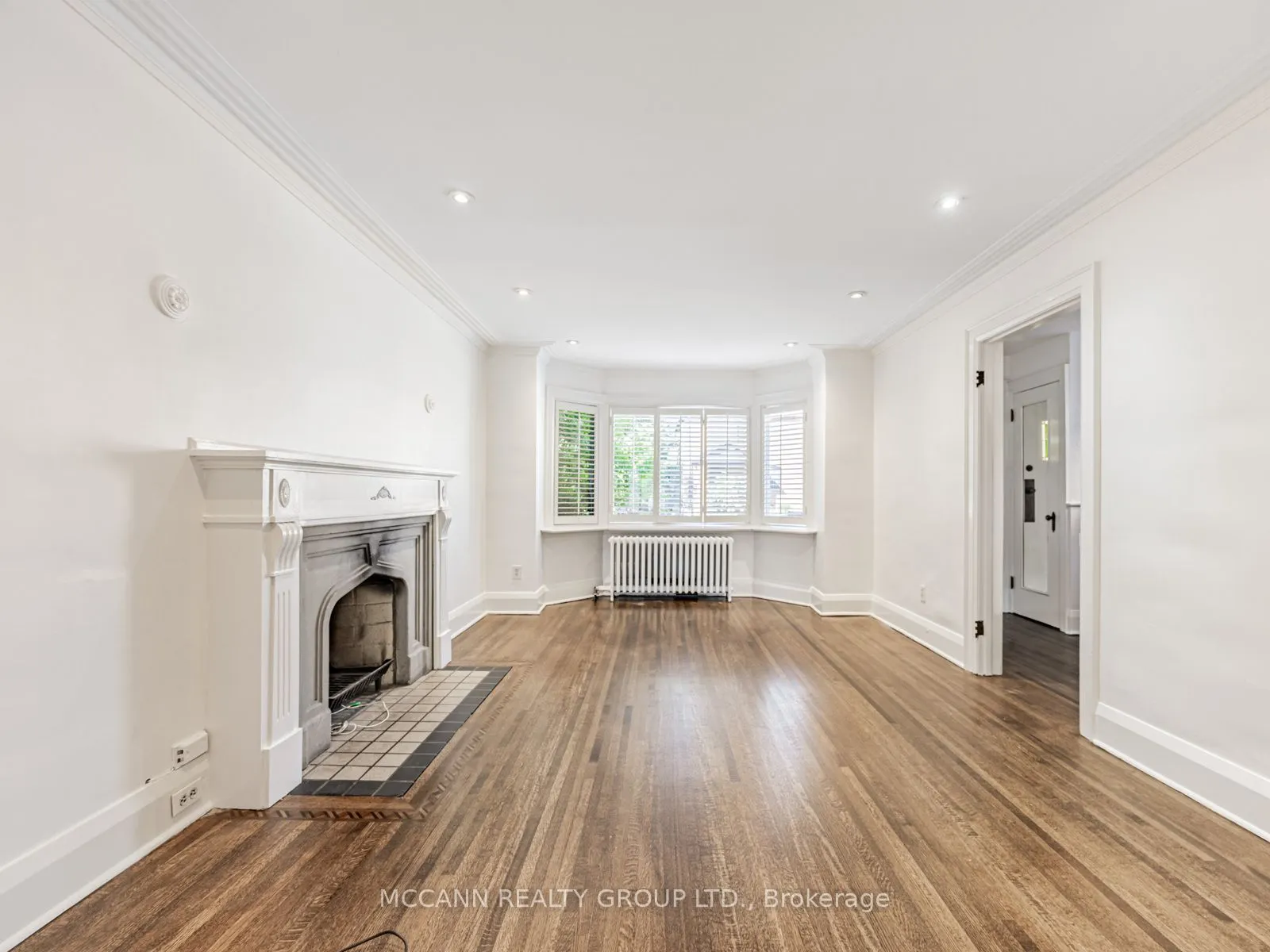 105 Ronan Avenue