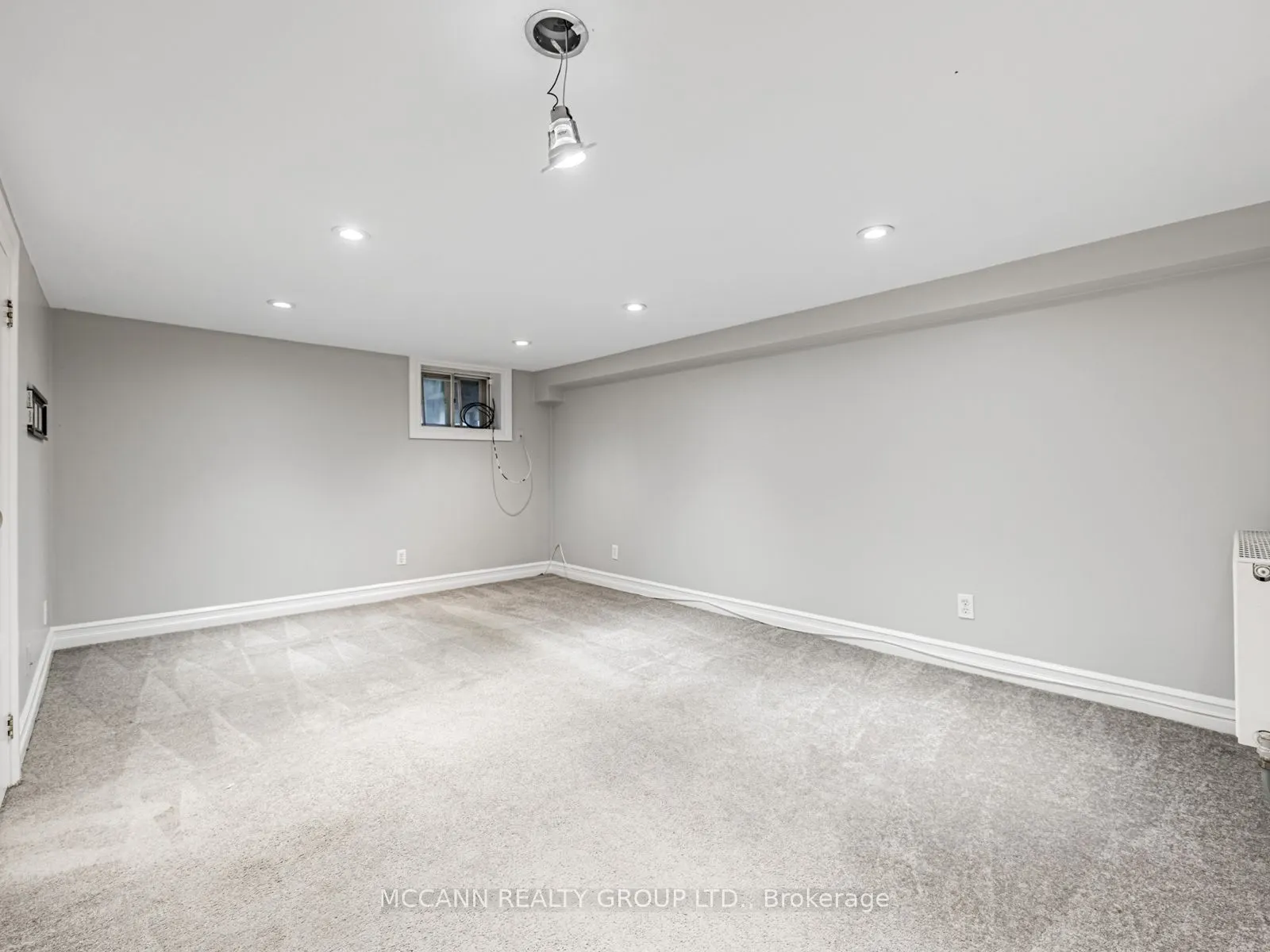 105 Ronan Avenue