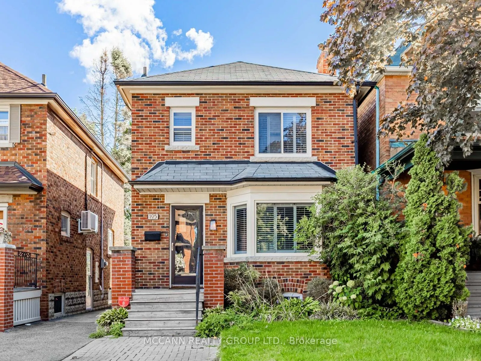 105 Ronan Avenue