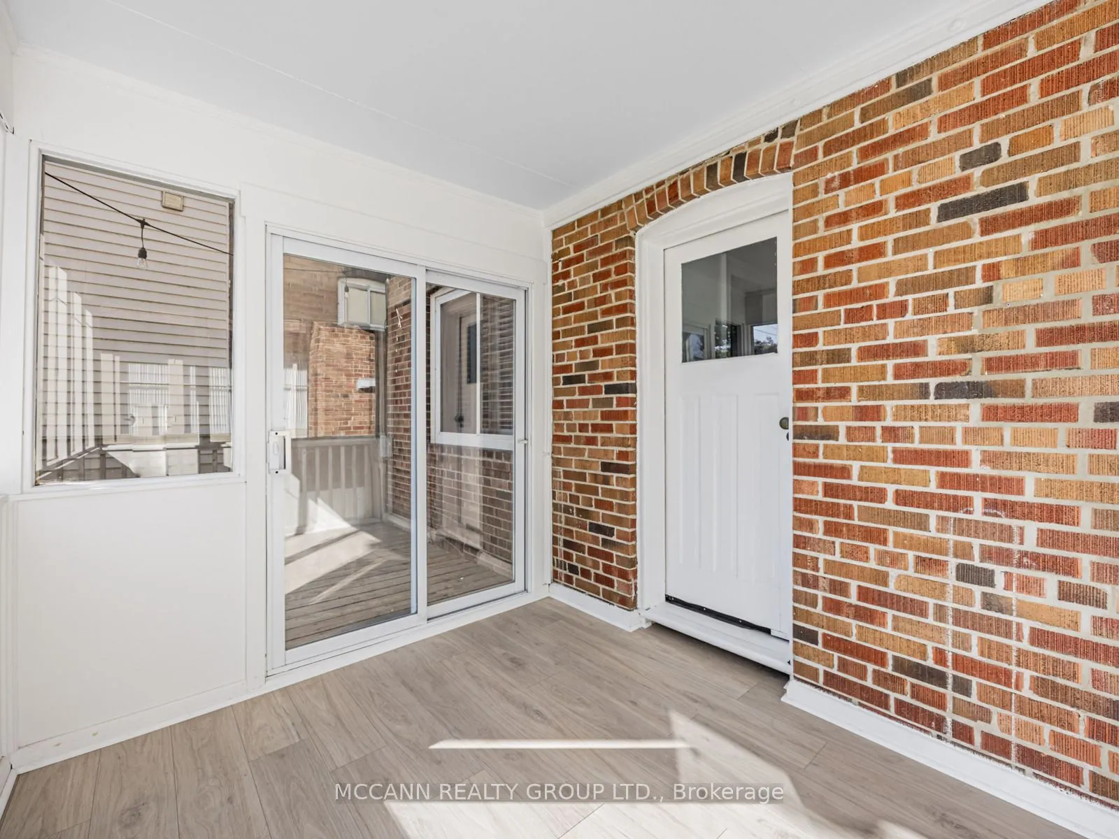 105 Ronan Avenue