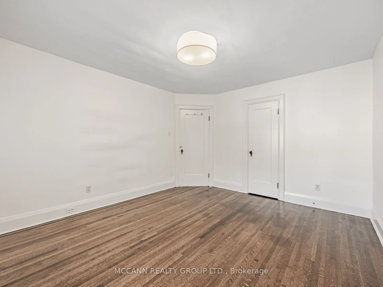 105 Ronan Avenue
