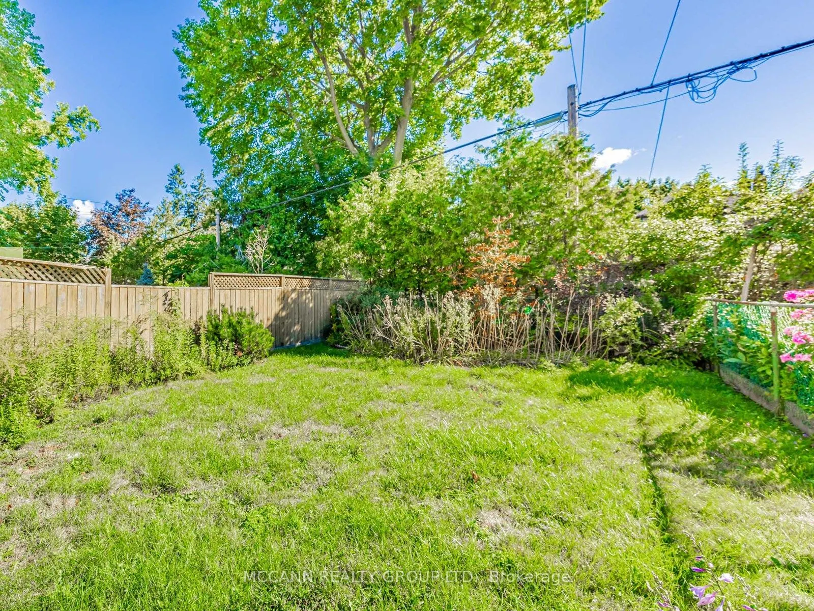 105 Ronan Avenue