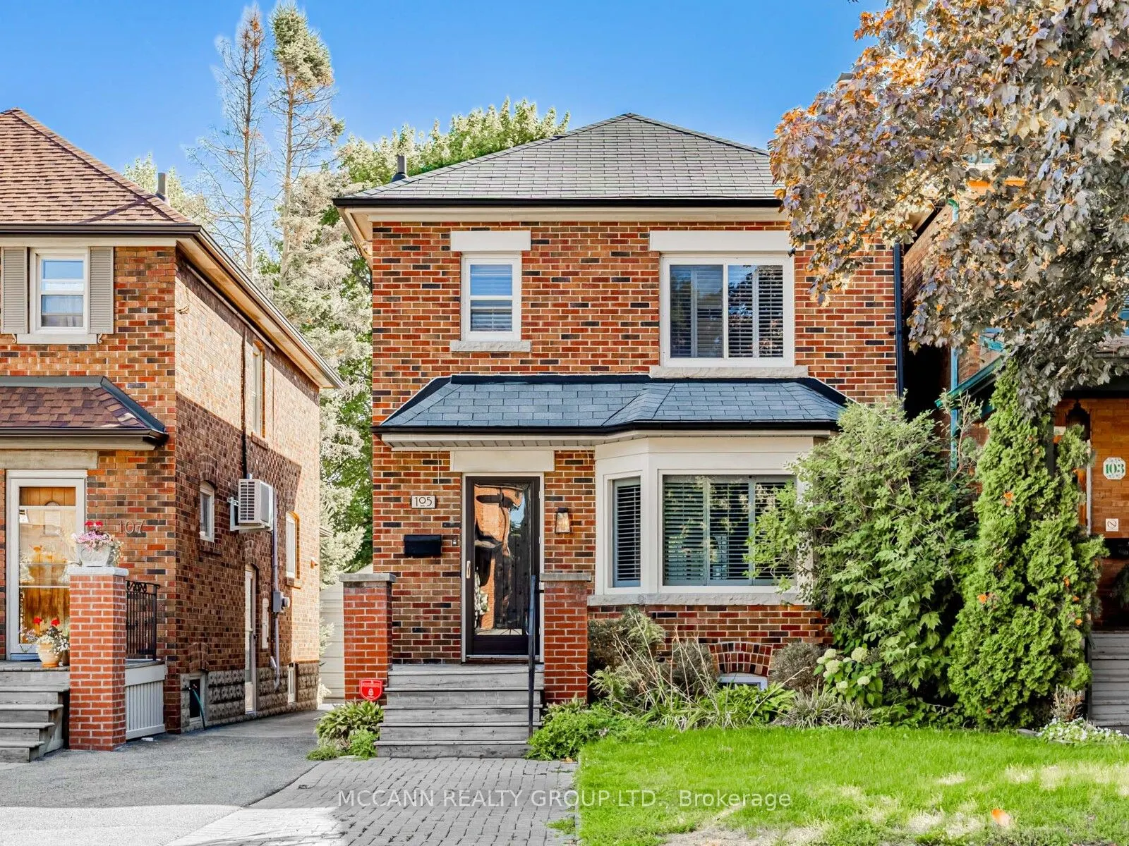 105 Ronan Avenue