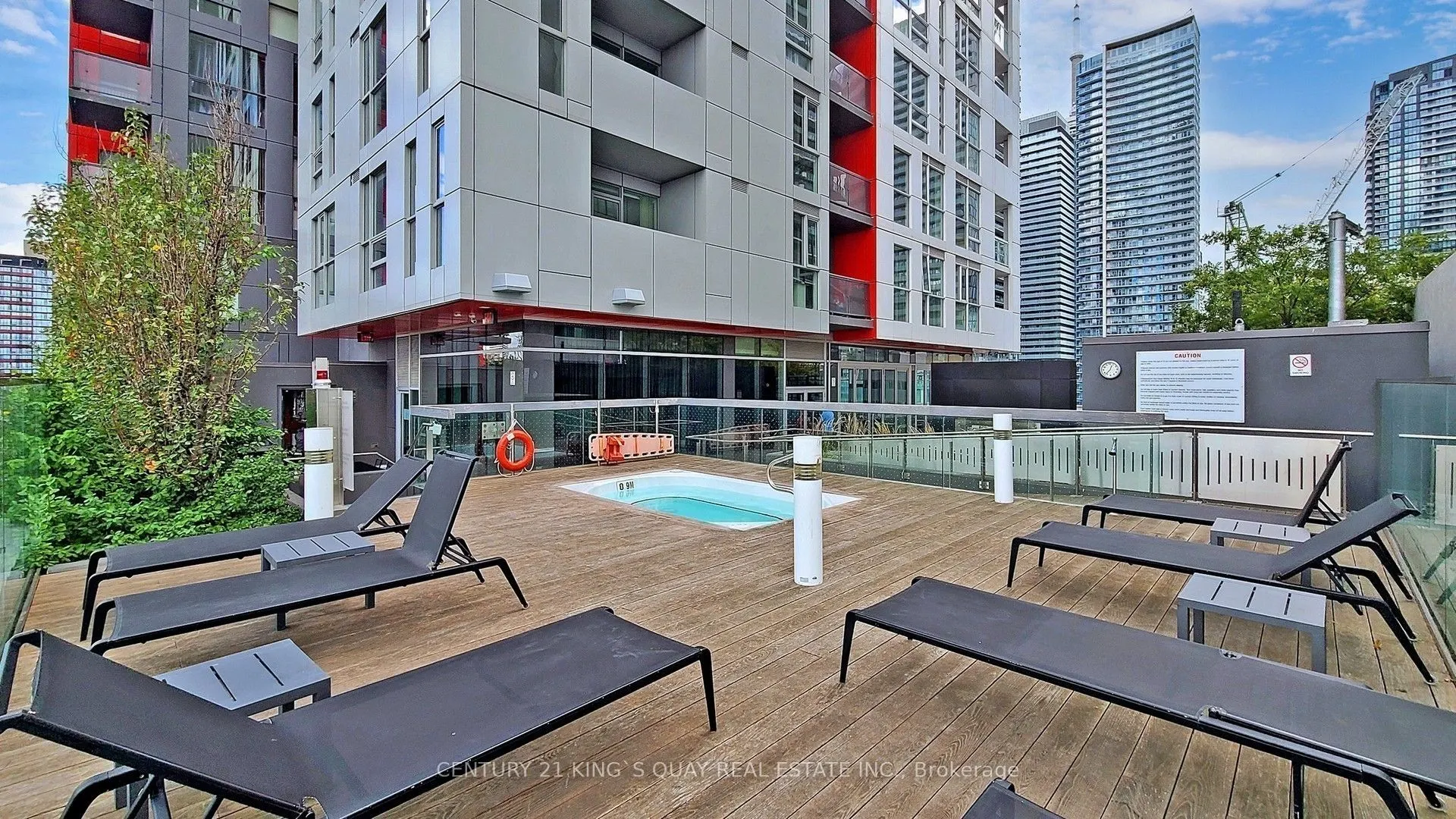 318 Richmond Street W, #606