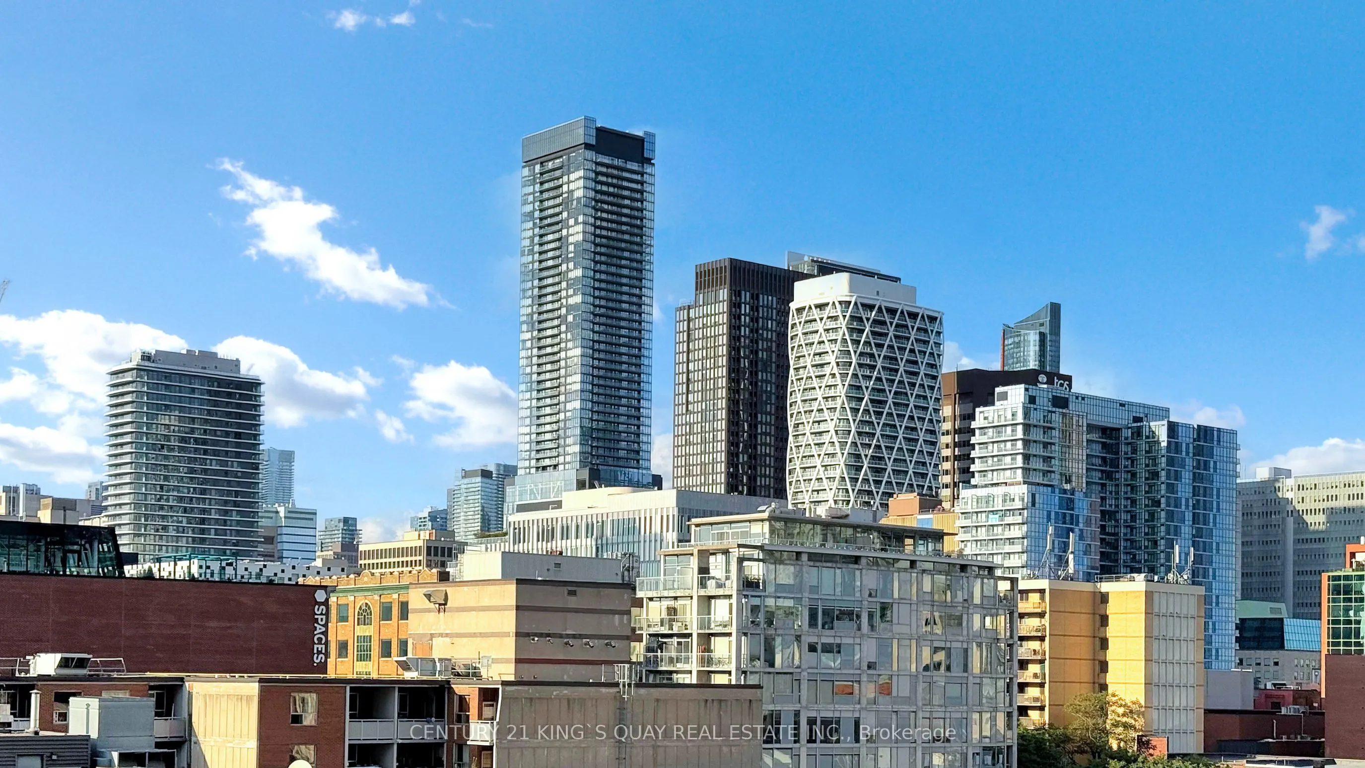 318 Richmond Street W, #606