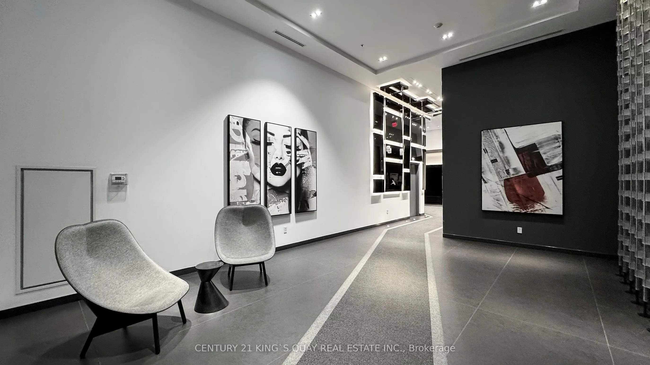 318 Richmond Street W, #606