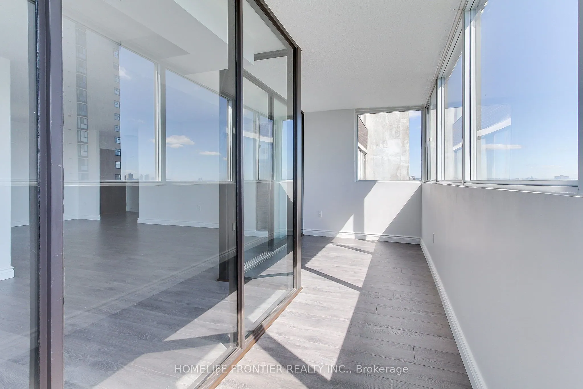 80 Antibes Drive, #1906