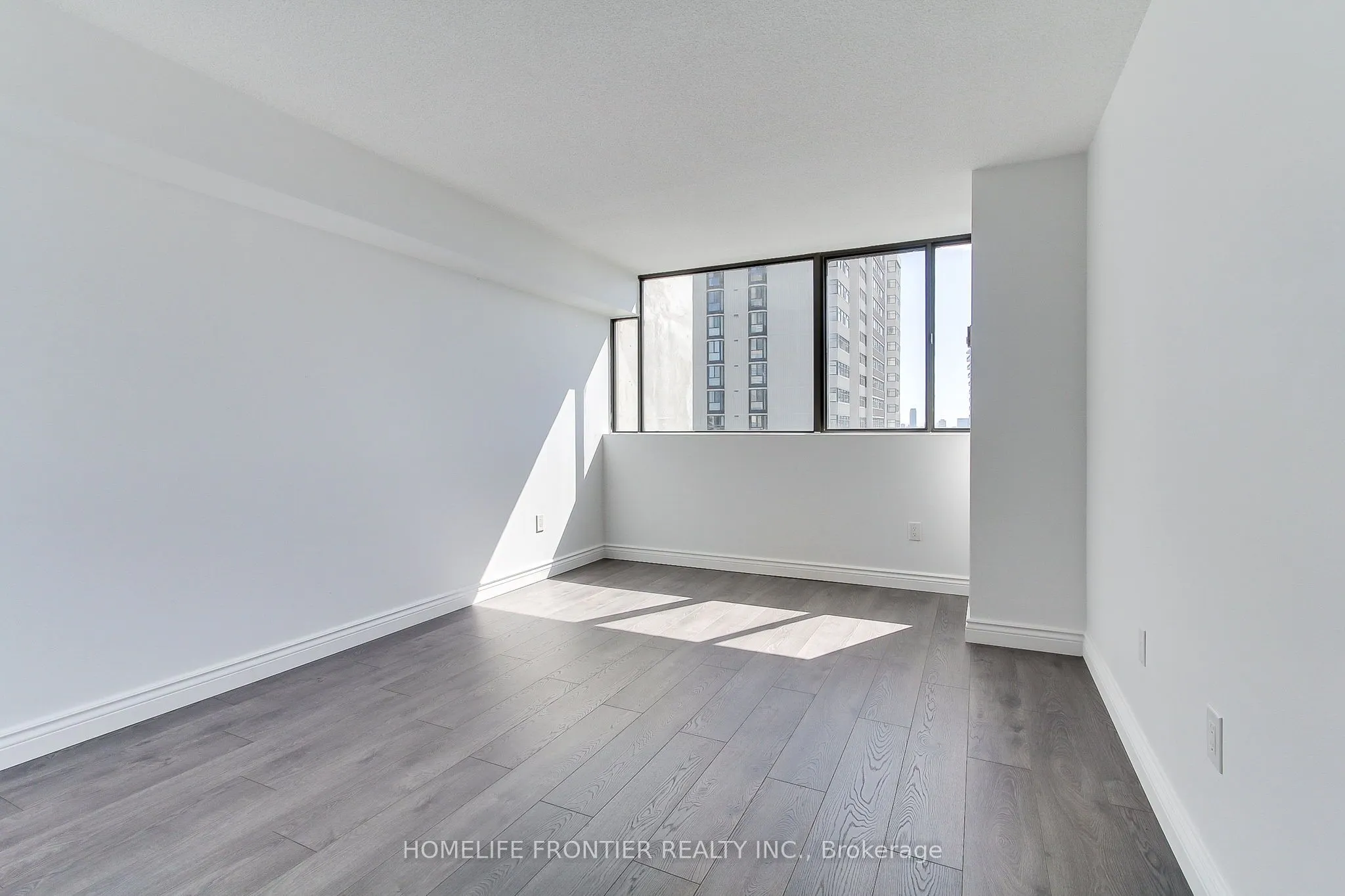 80 Antibes Drive, #1906