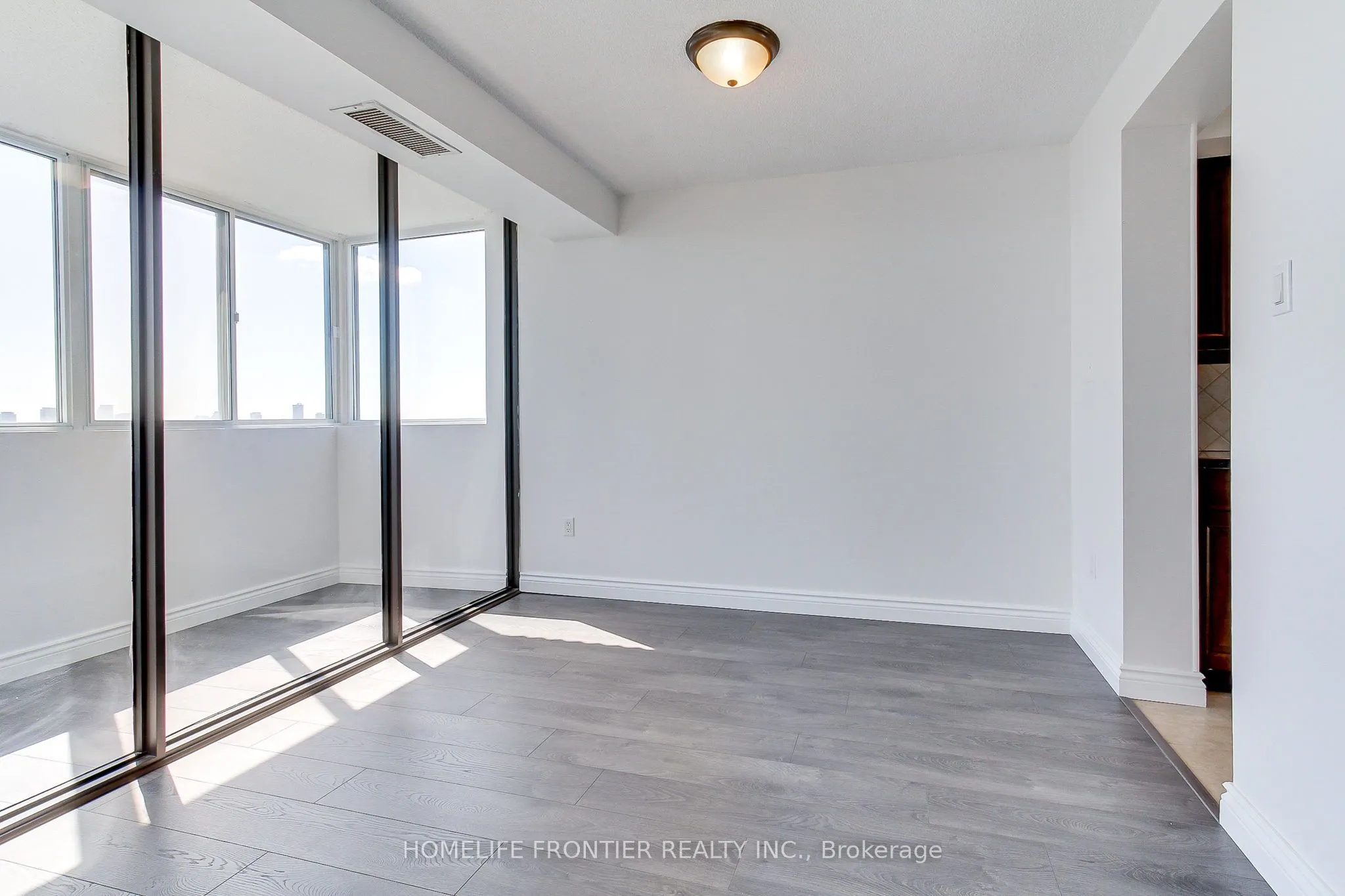 80 Antibes Drive, #1906