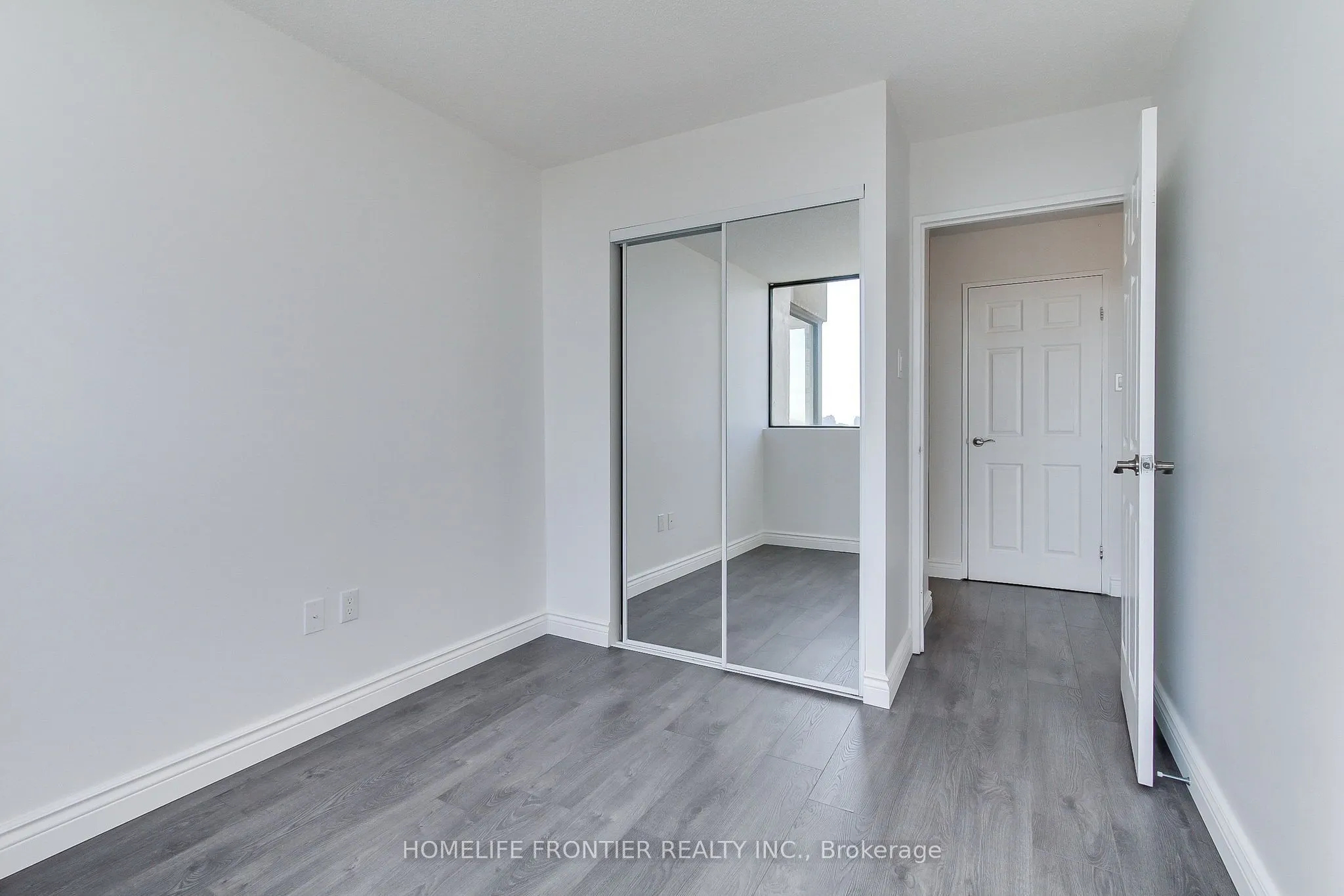 80 Antibes Drive, #1906