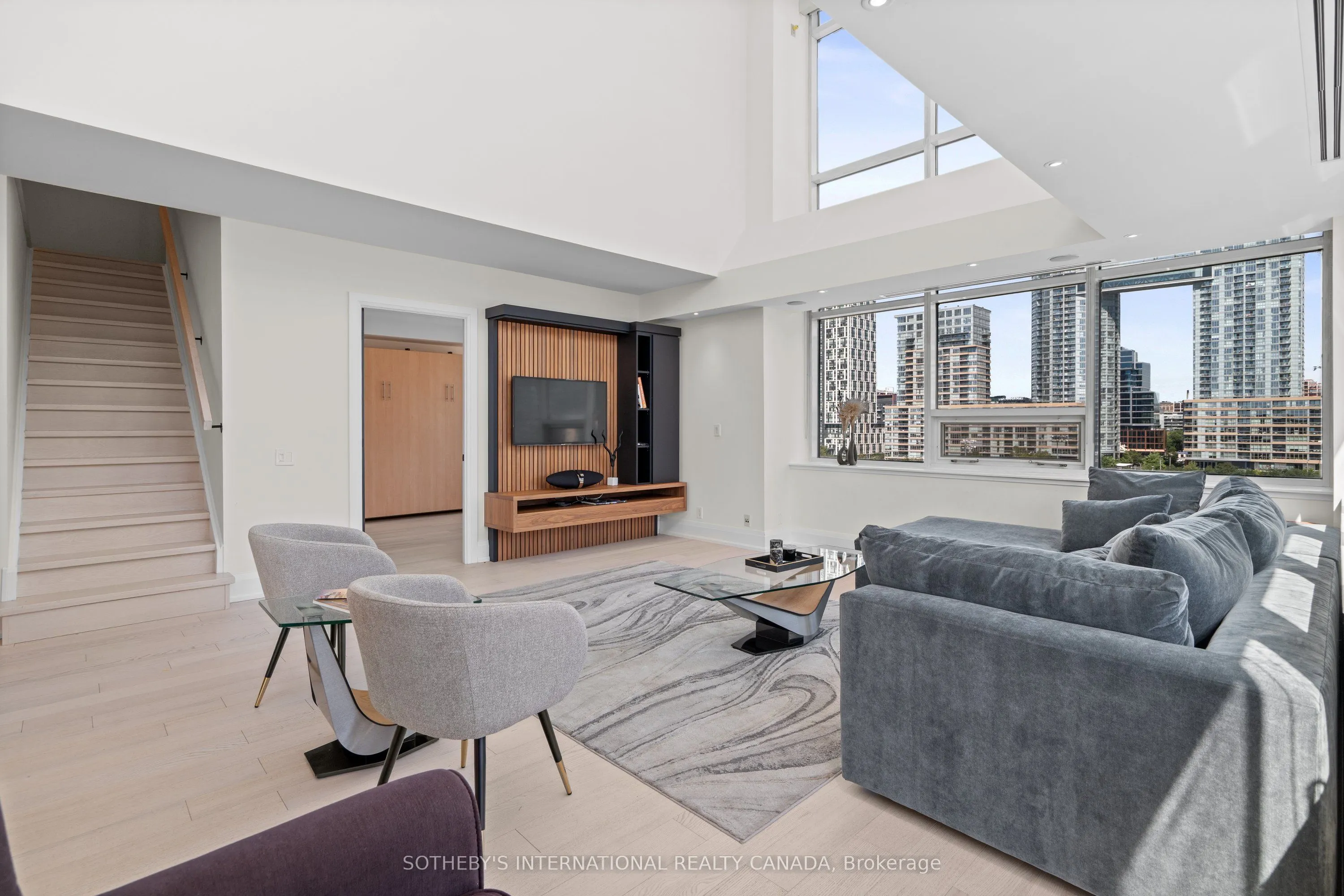 500 Queens Quay, #PH 1005W