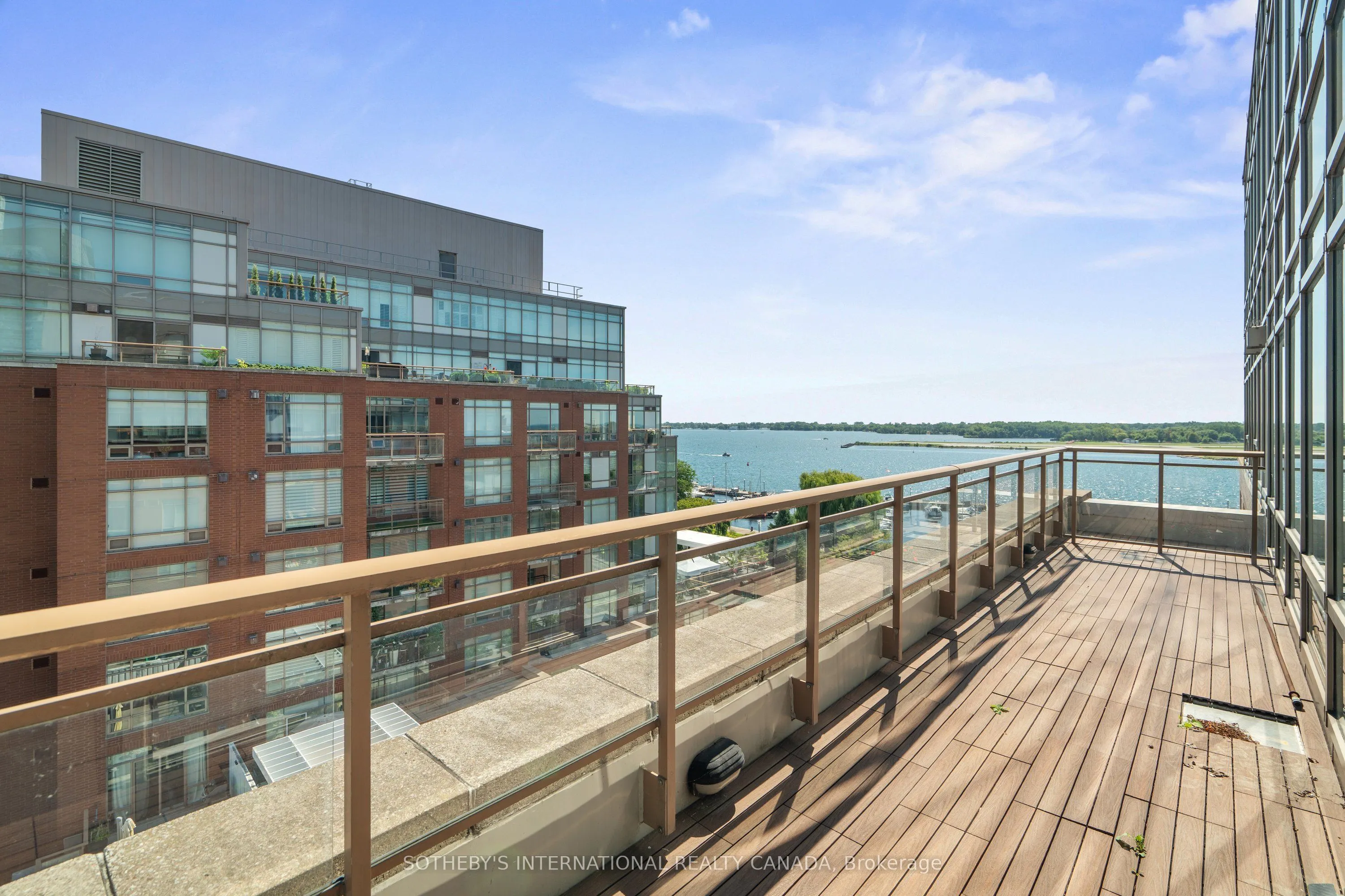 500 Queens Quay, #PH 1005W