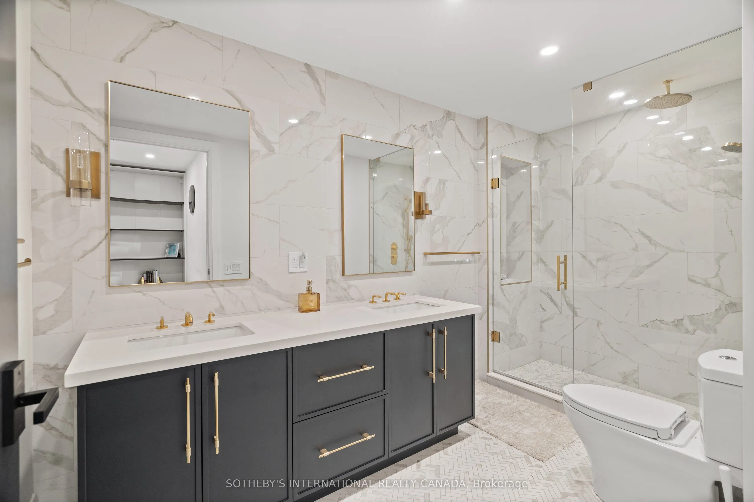 500 Queens Quay, #PH 1005W