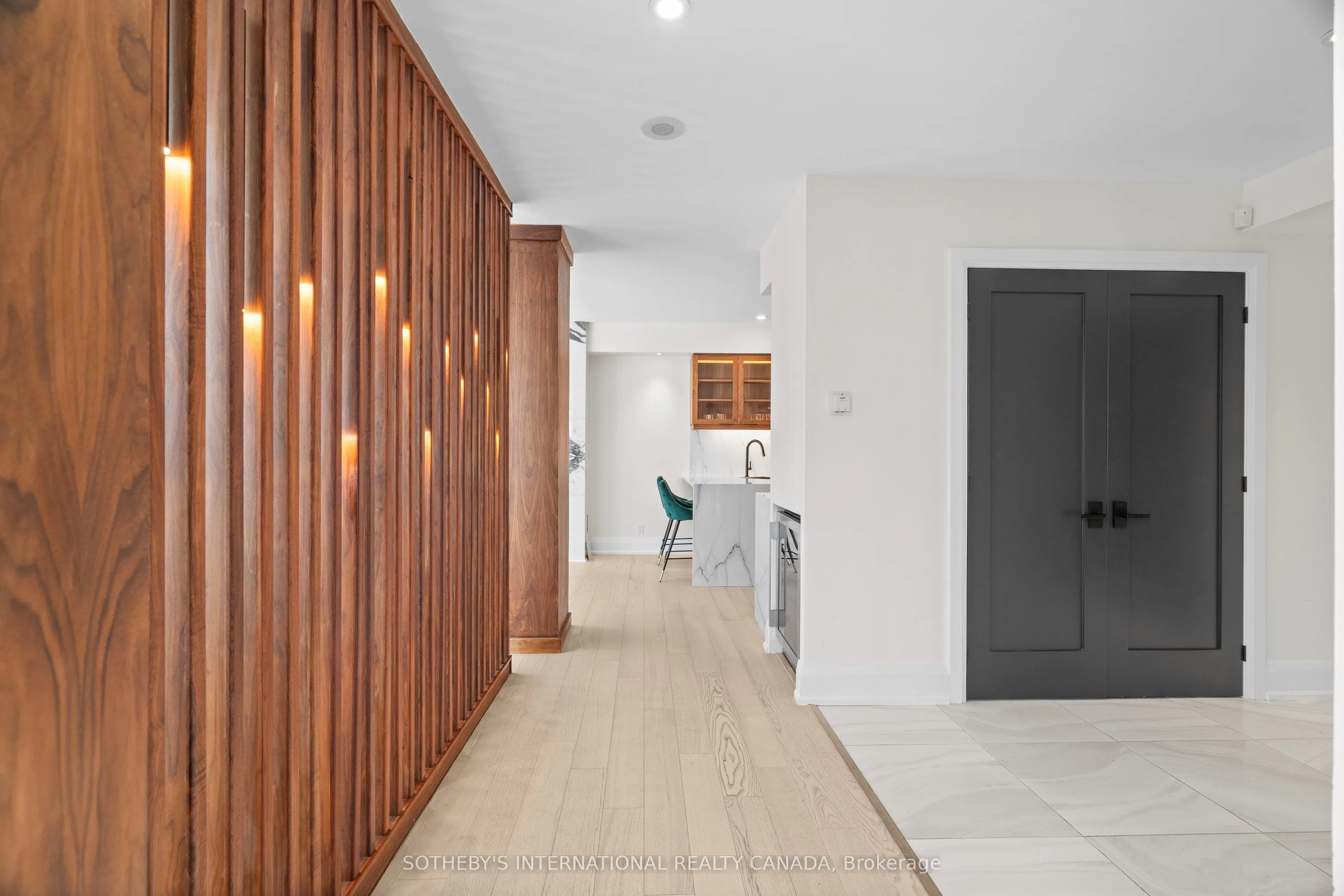 500 Queens Quay, #PH 1005W